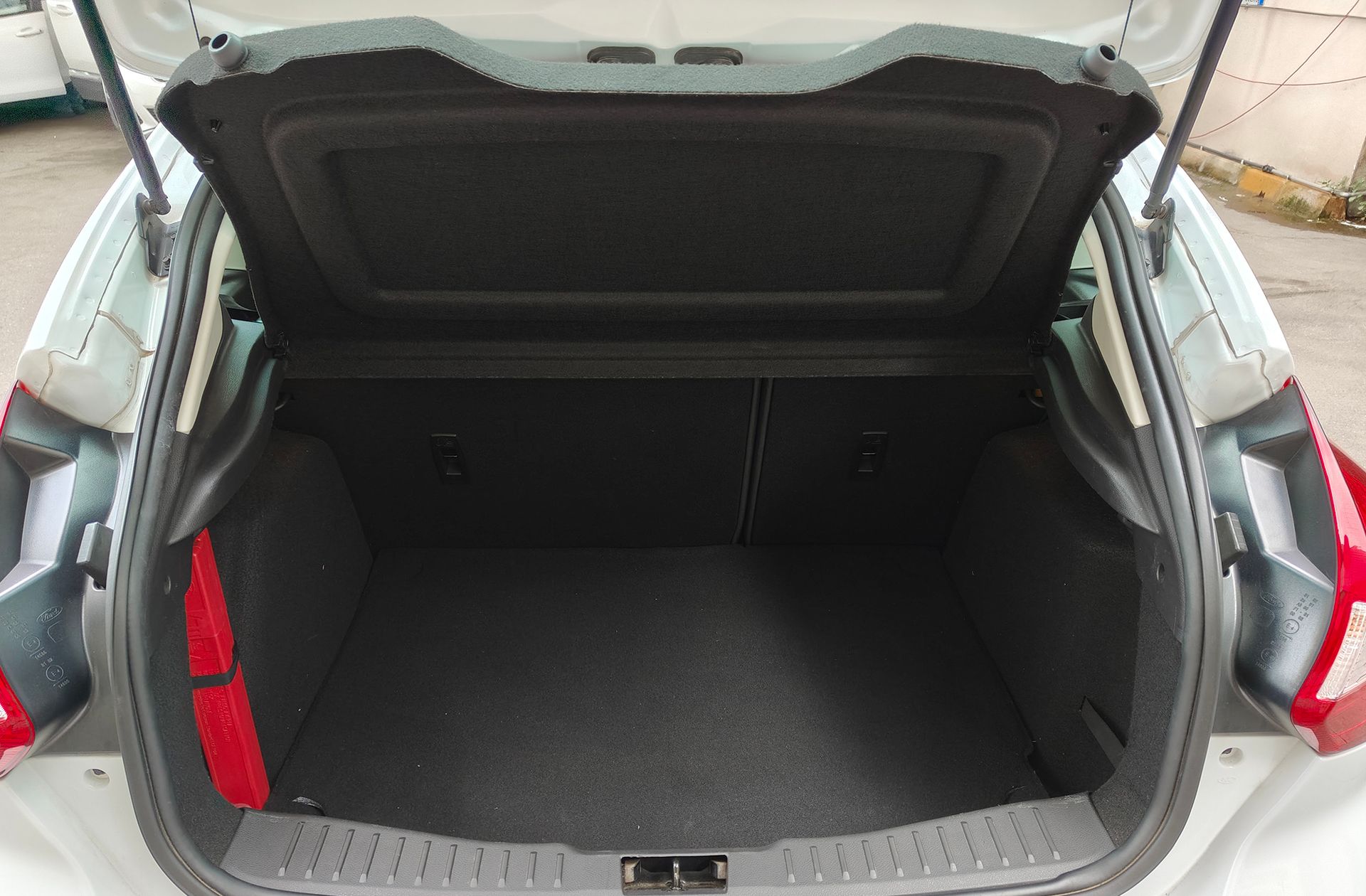 Ford Focus 1.0 EcoBoost Trend - foto 14