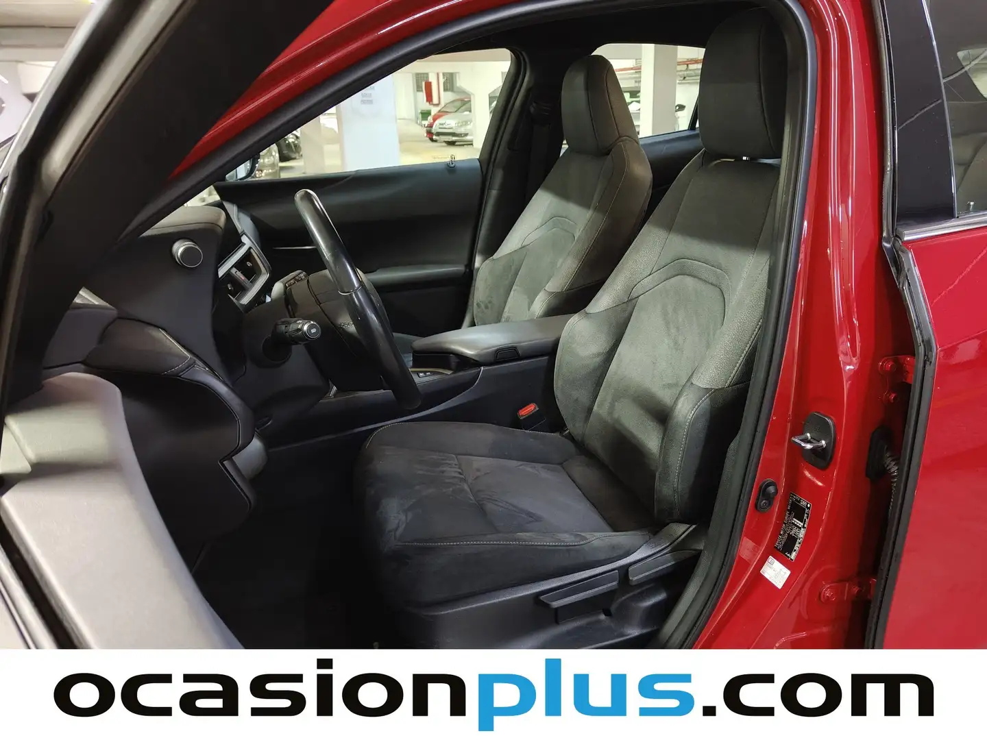 Foto Lexus UX Lexus UX 250h Business 2WD (184 CV)