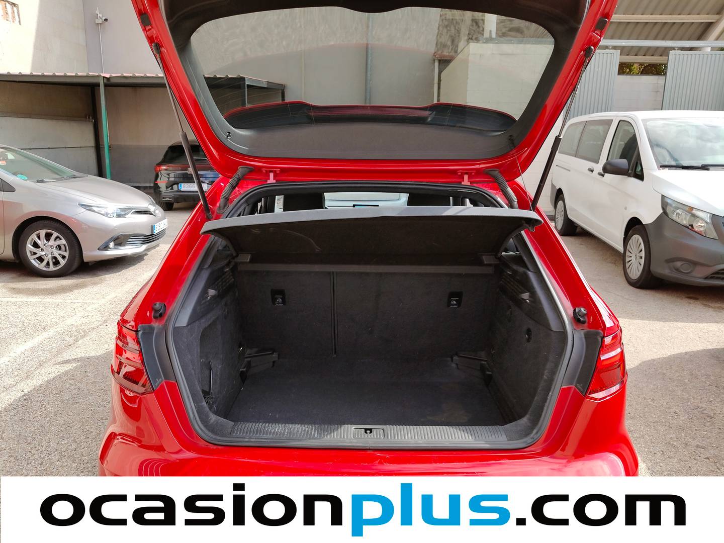 Fotos maletero Audi A3 Audi A3 Sportback Black Line 30 TDI (116 CV) S-Line
