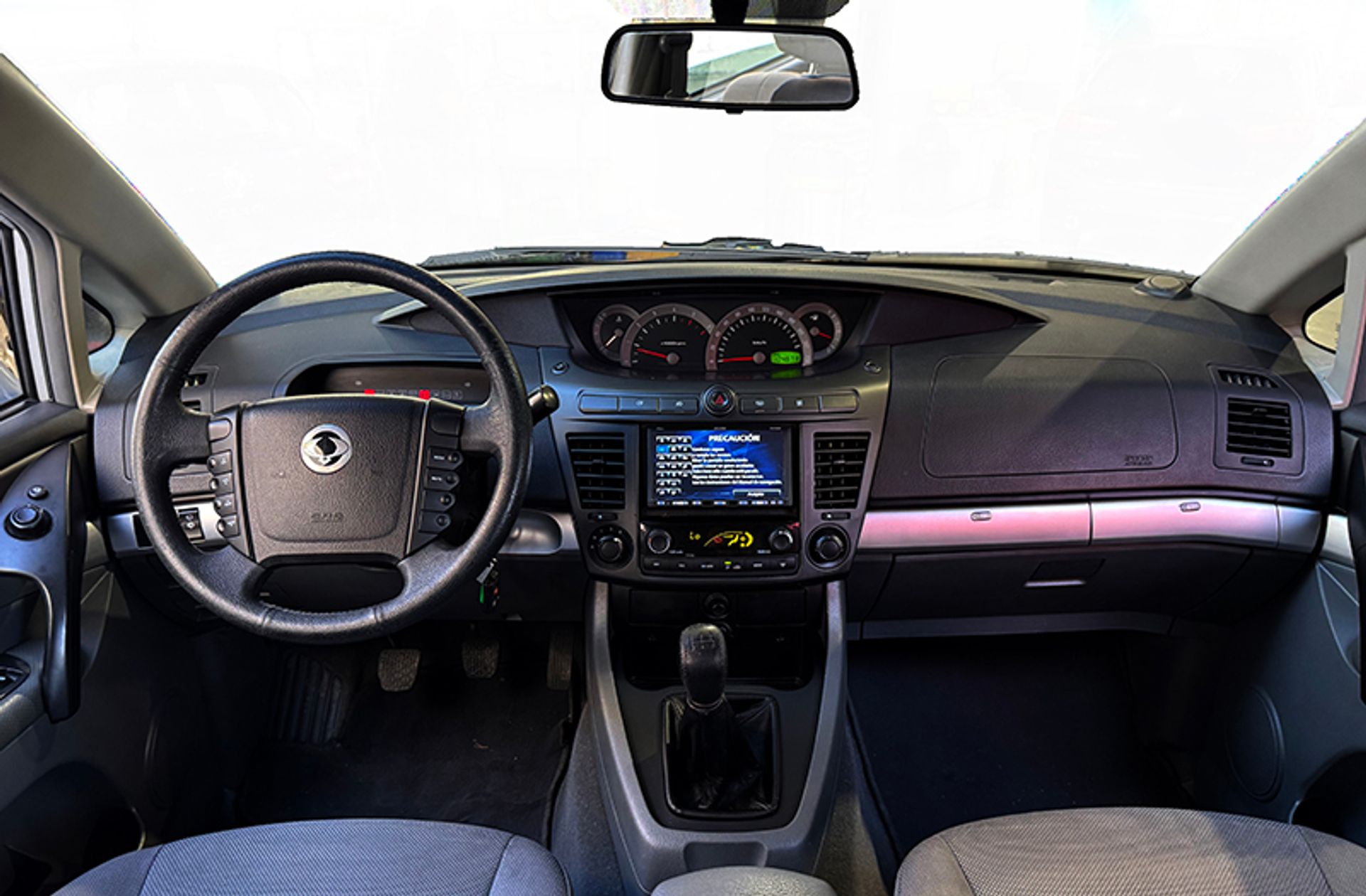 SsangYong Rodius 270 Xdi Premium 7 plazas - foto 6