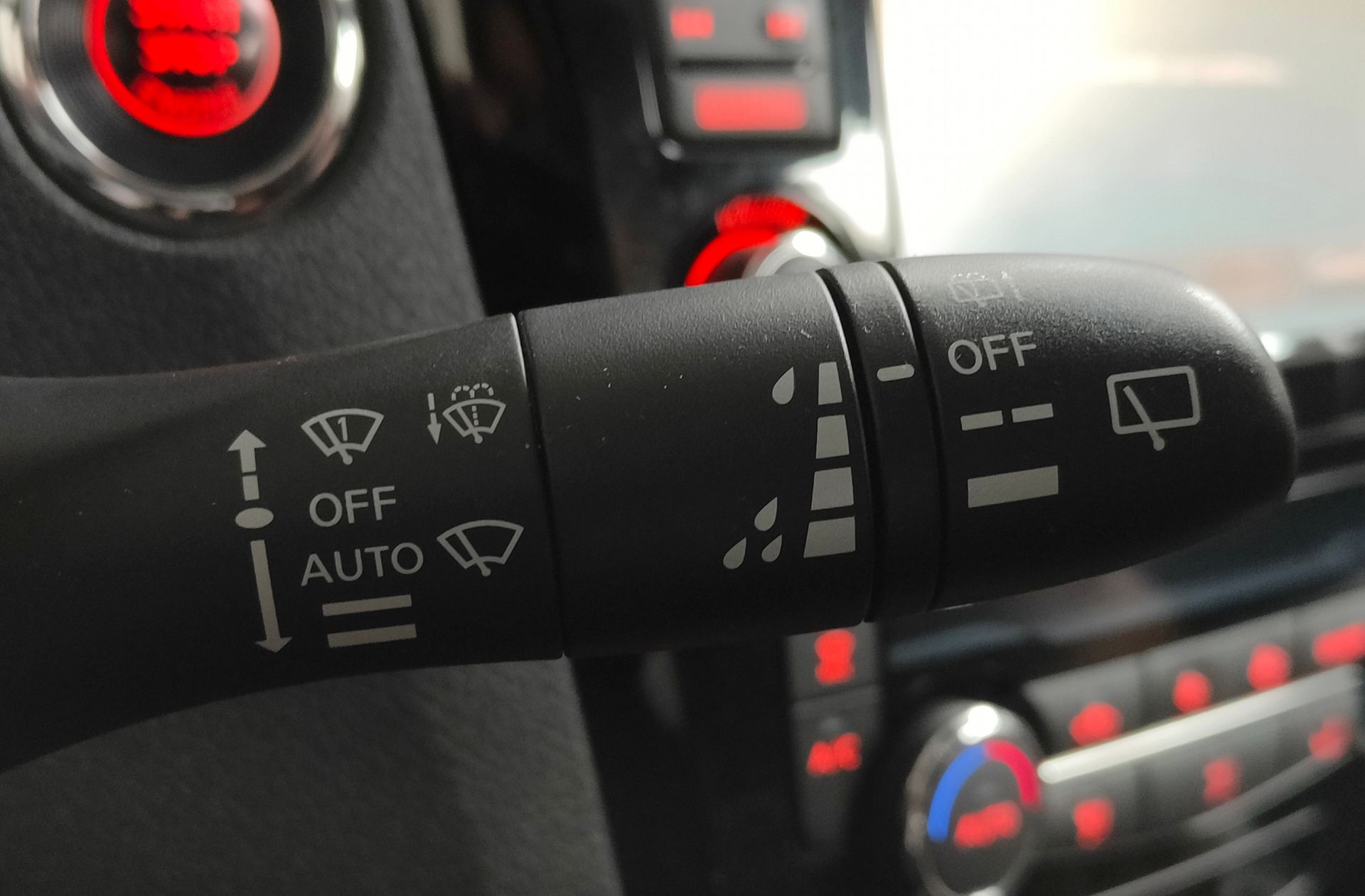 Nissan X-Trail DIG-T 160 N-Connecta 4x2 DCT - foto 37