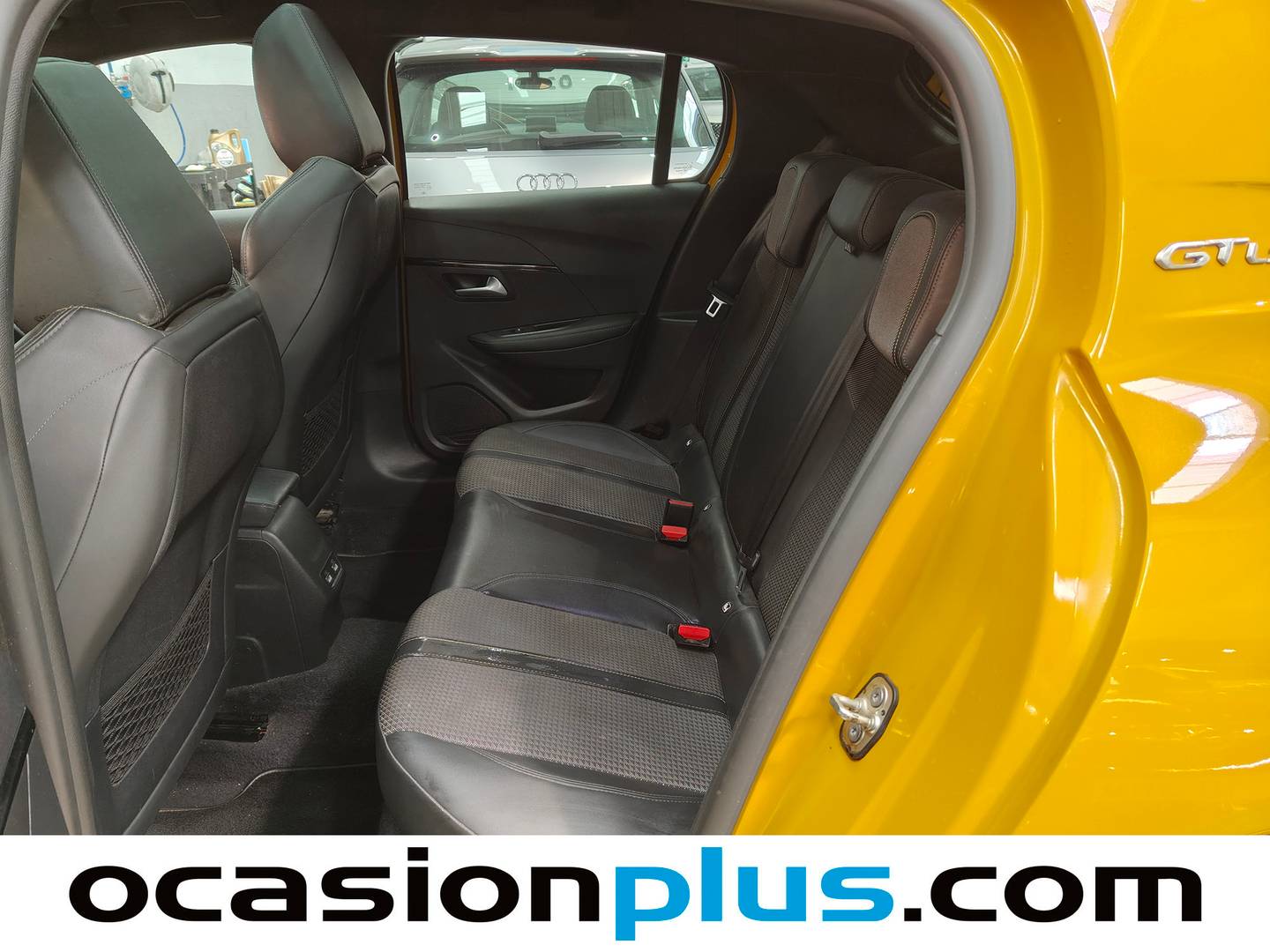 Foto asientos traseros Peugeot 208 Peugeot 208 PureTech 130 GT Line EAT8 (130 CV)
