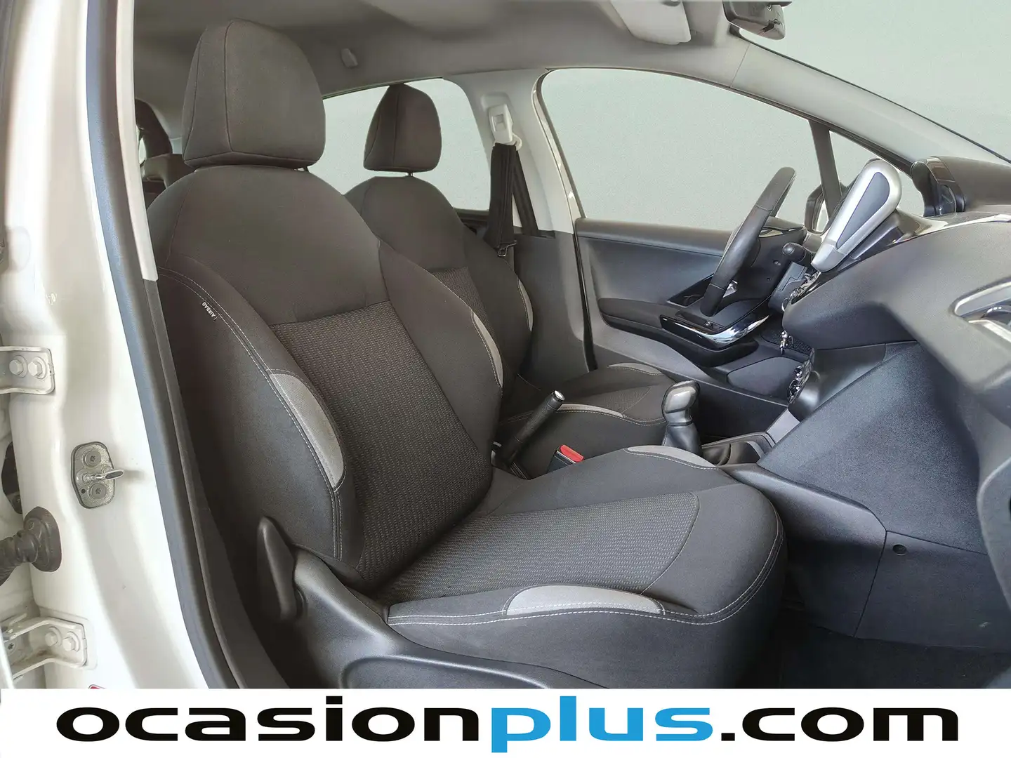 Foto Peugeot 208 Peugeot 208 1.2L PureTech Style (82 CV)