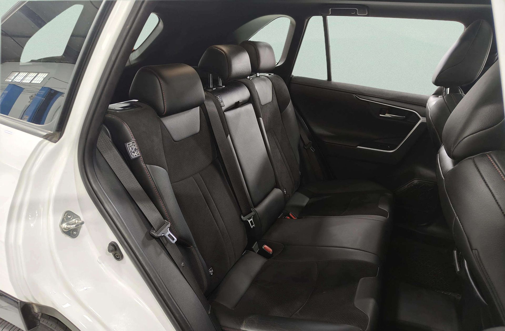 Toyota RAV4 2.5l PLUG-IN 300PH Style Plus e-CVT - foto 23