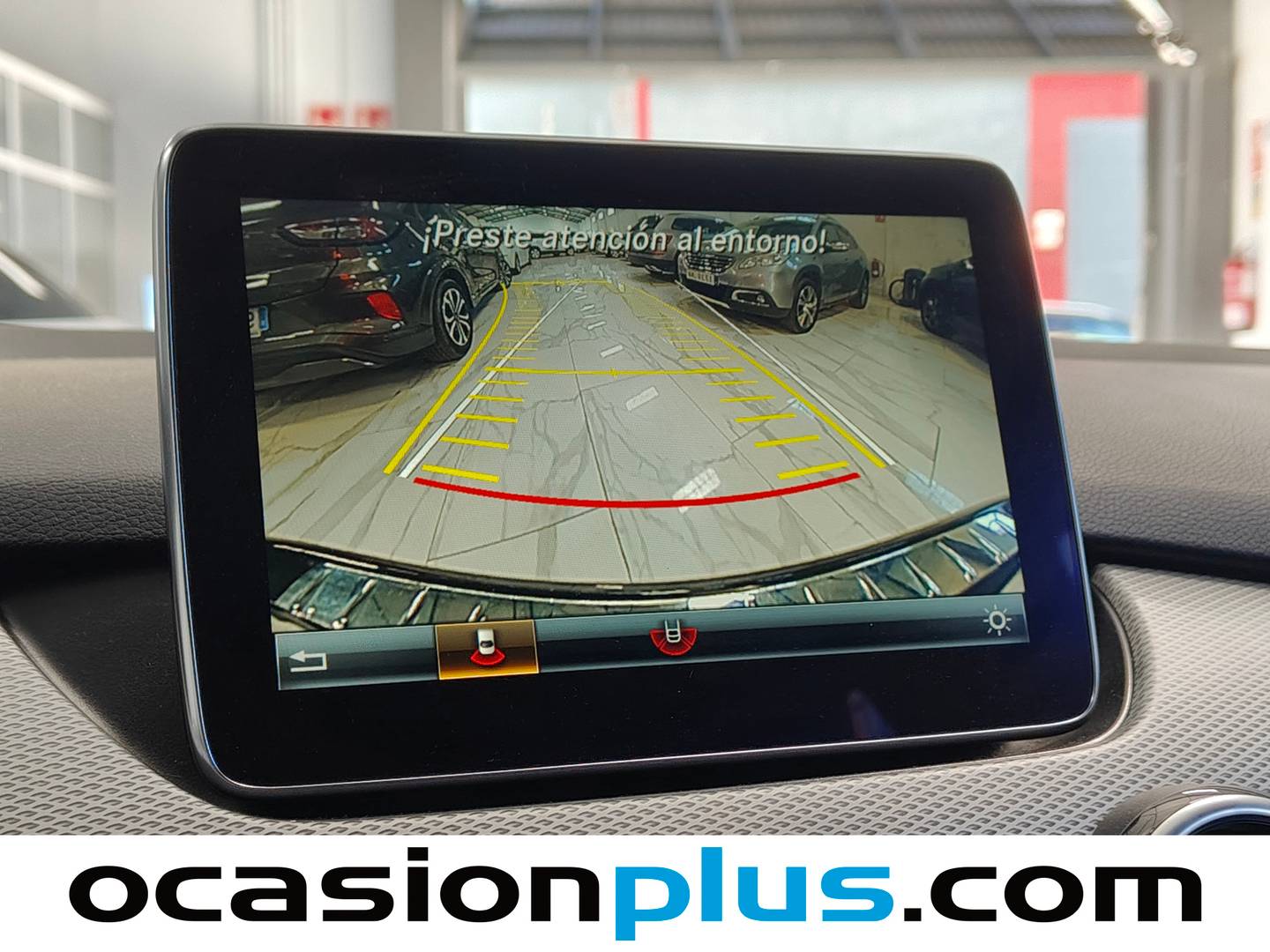 Equipamiento del Mercedes Clase B Mercedes Clase B 180 d (109 CV)