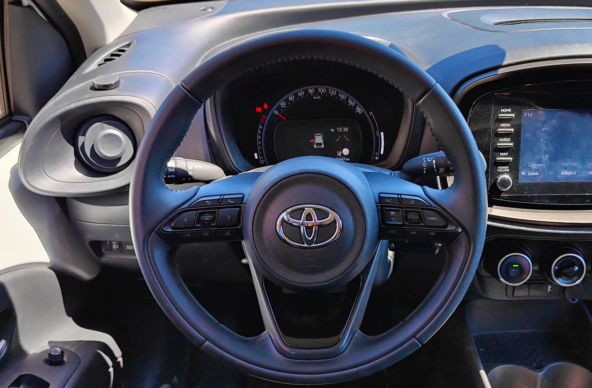 Toyota Aygo X 1.0 VVT-I Play - foto 18