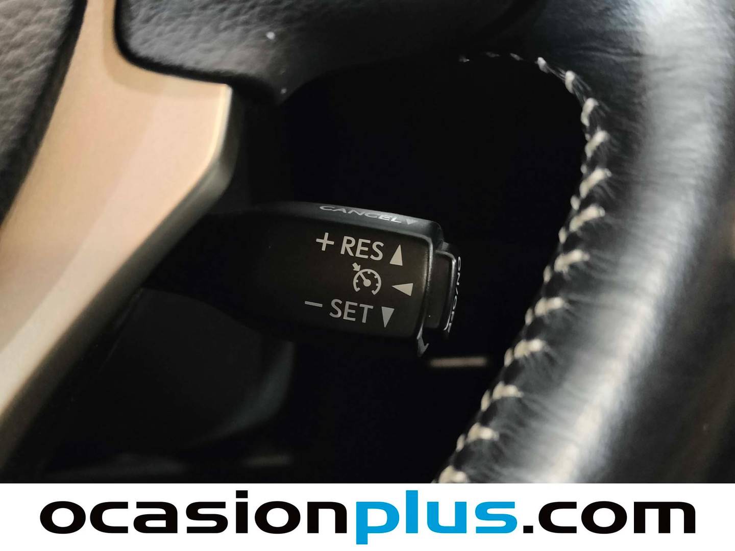 Foto Lexus NX Lexus NX 300h Corporate 2WD (197 CV)