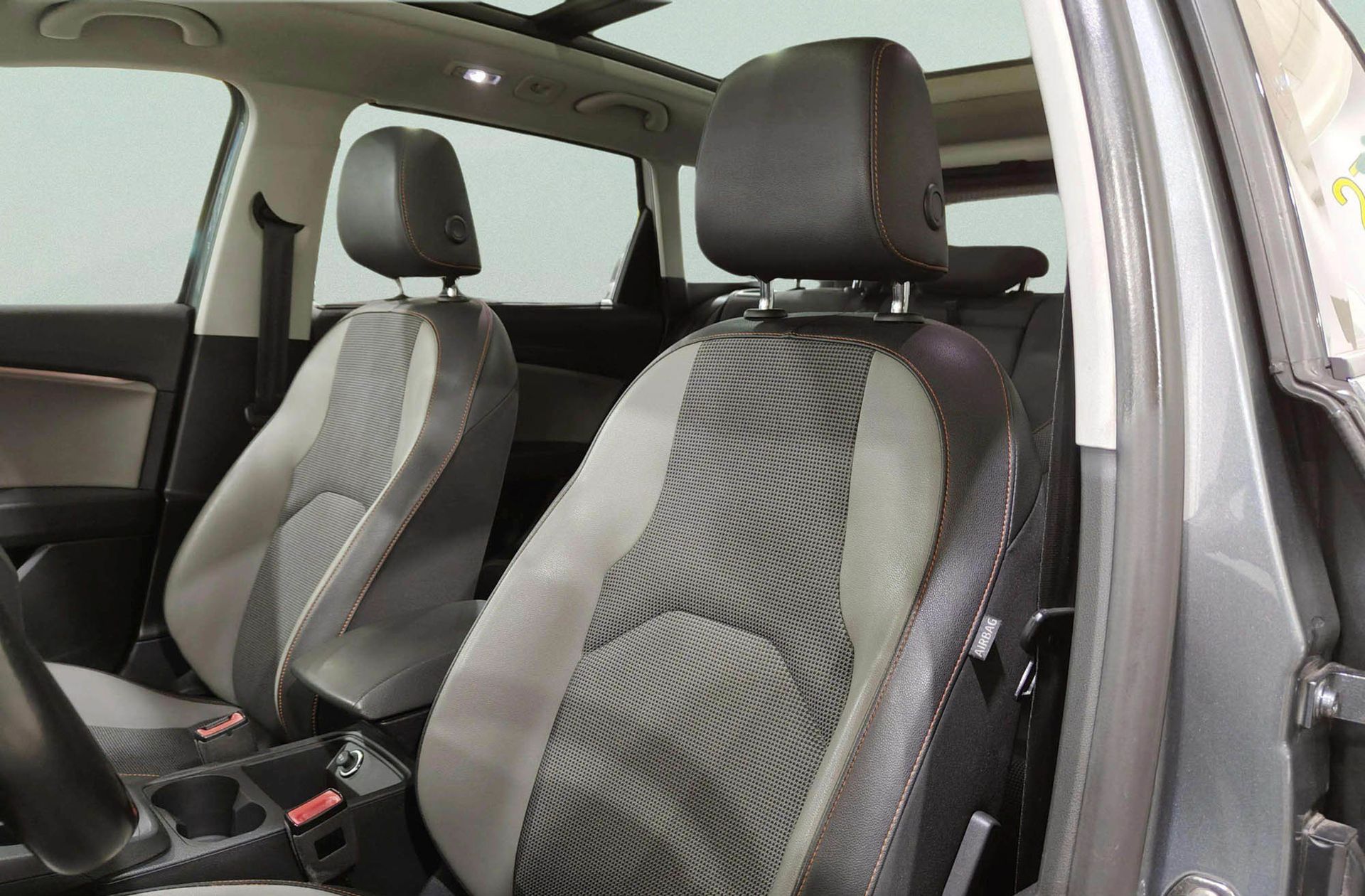SEAT León ST 2.0 TDI X-perience 4Drive DSG6 - foto 8