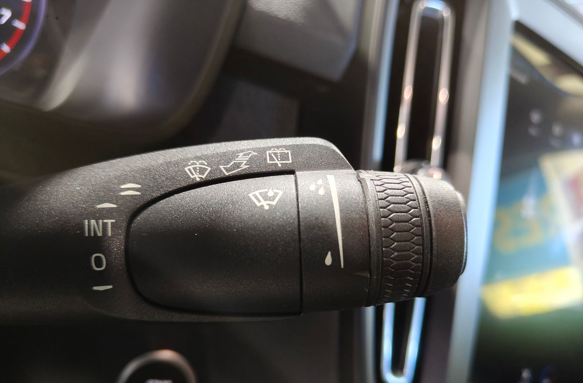 Volvo XC40 T3 - foto 23