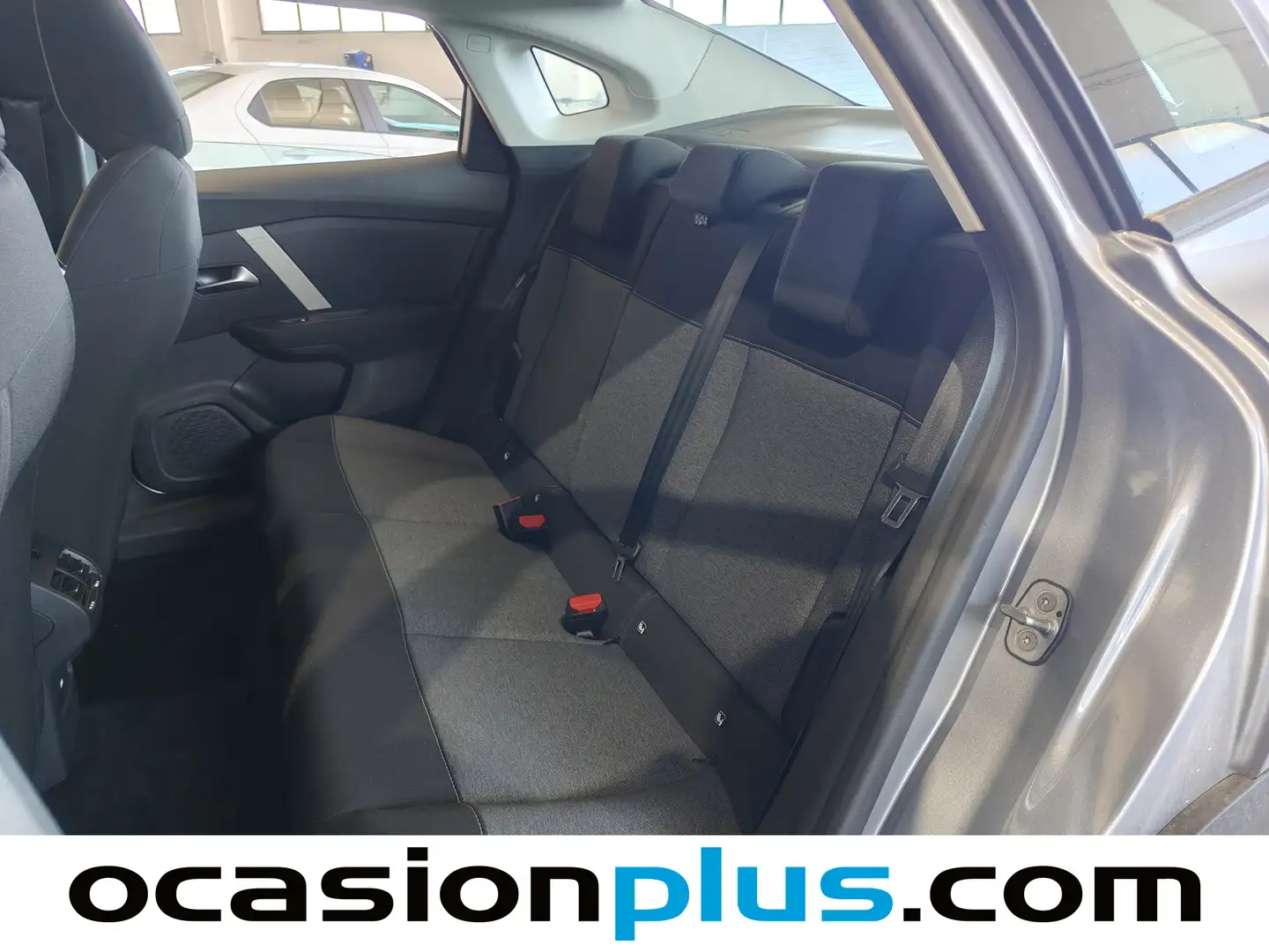 Foto Citroën C4 X Citroen C4 X PureTech 100 S&S 6v You (102 CV)