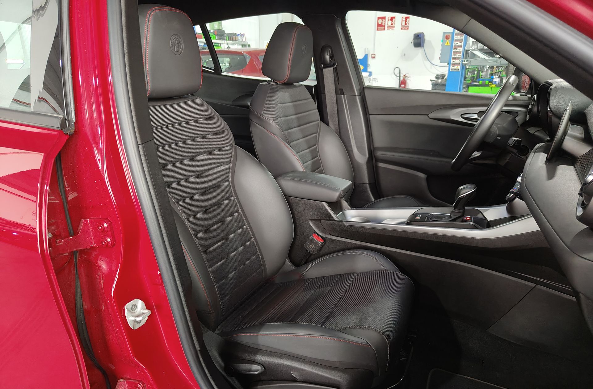 Alfa Romeo Tonale 1.5 MHEV Sprint FWD - foto 22
