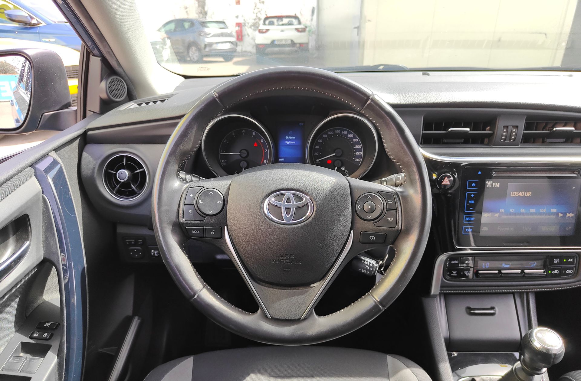 Toyota Auris 120T Active - foto 19