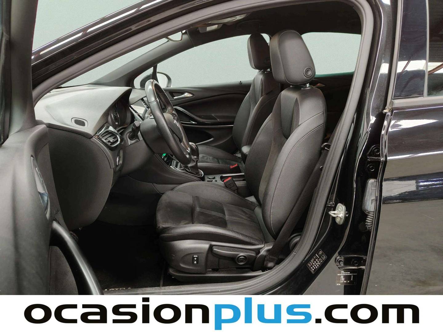 Foto asientos delanteros Opel Astra Opel Astra 1.2T SHR Ultimate (145 CV)