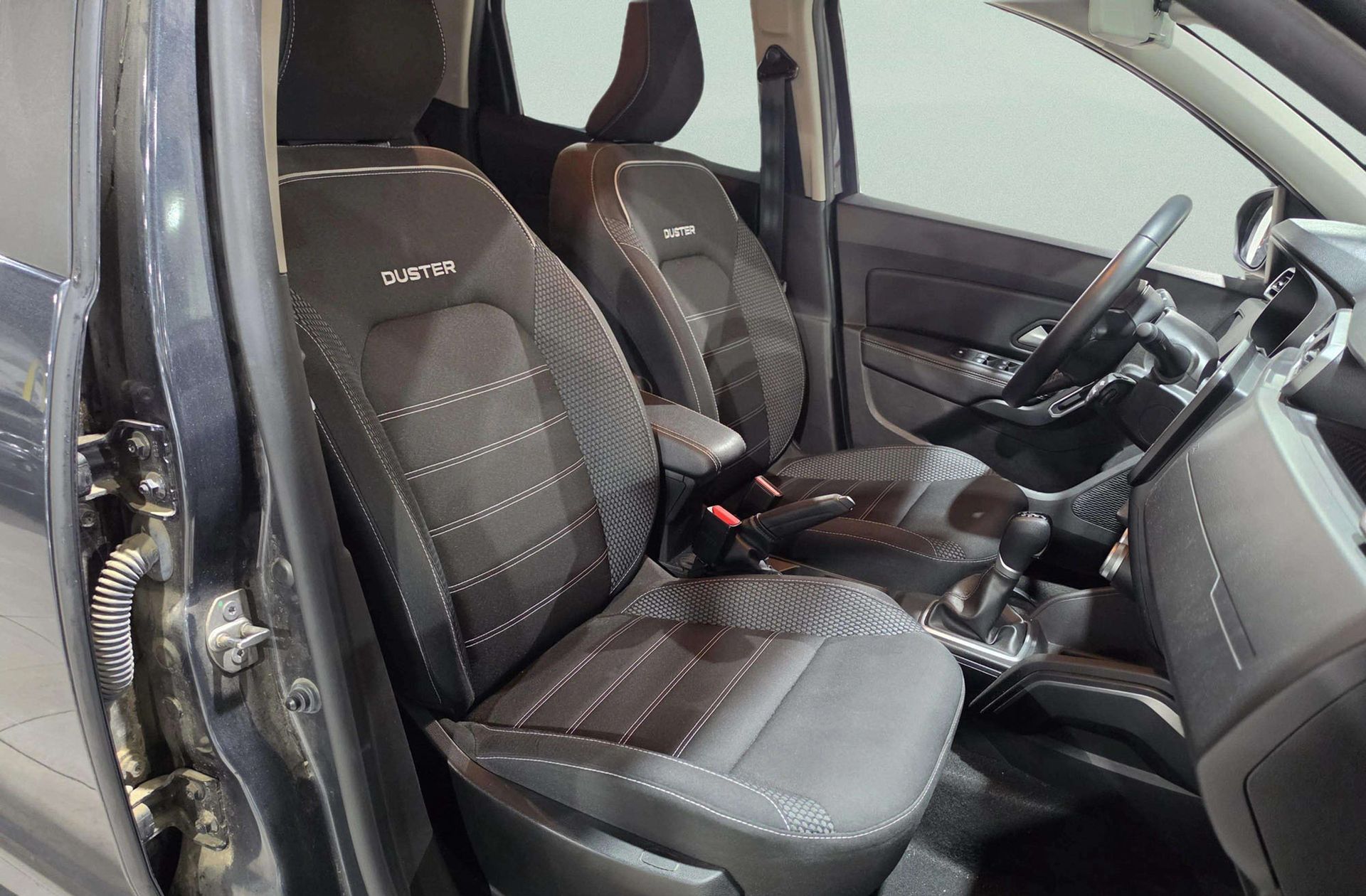 Dacia Duster Journey Go TCe EDC - foto 18