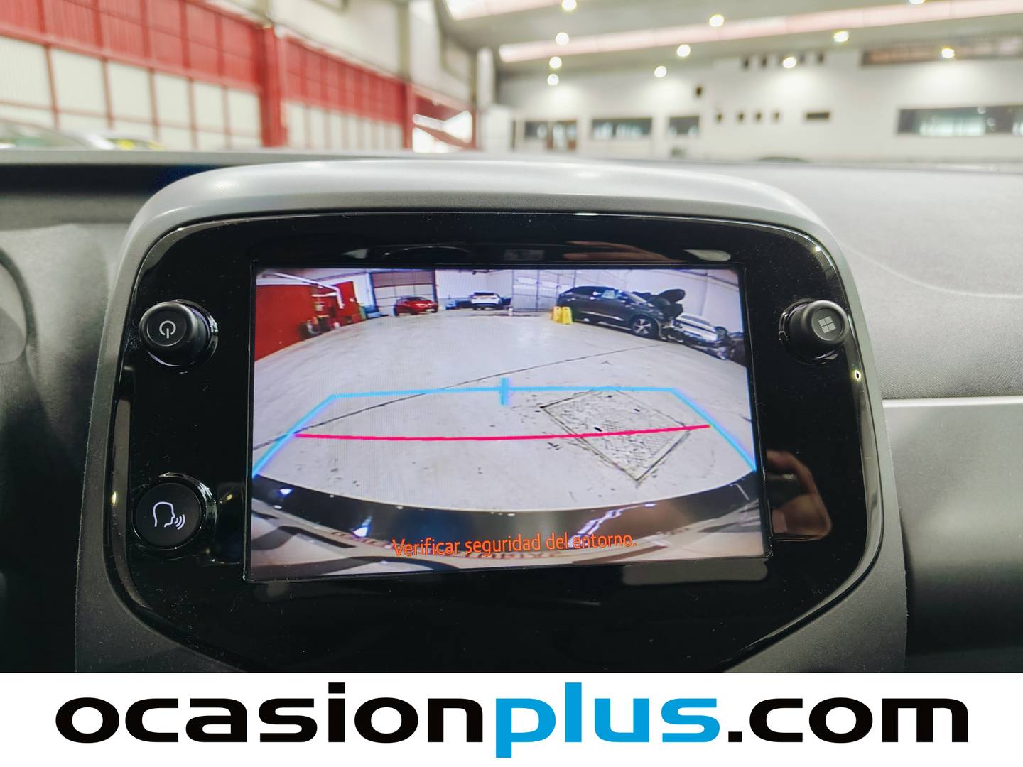 Extras y acabados del Toyota Aygo Toyota Aygo 70 x-sport (72 CV)