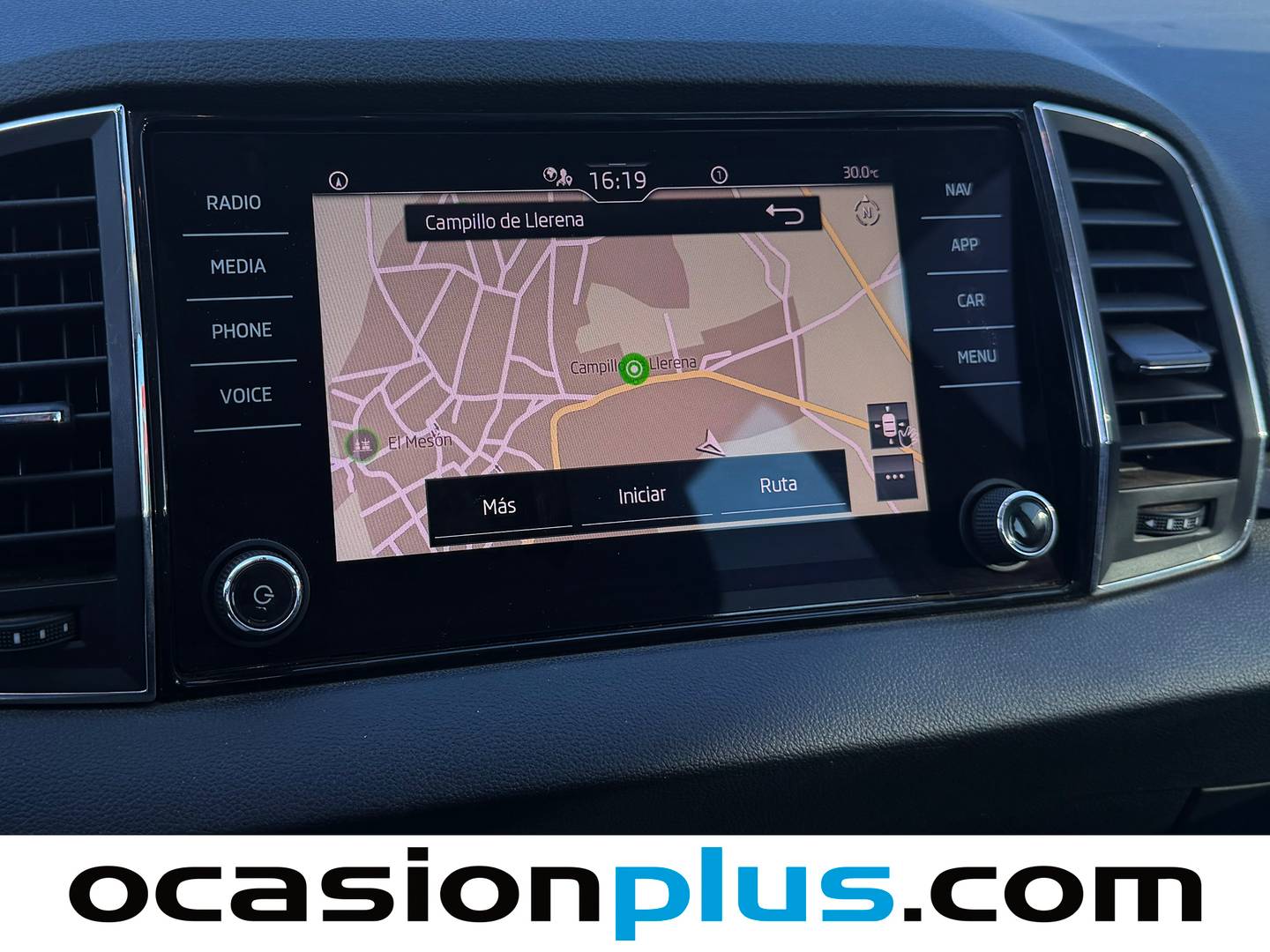 Extras y acabados del Skoda Karoq Skoda Karoq 2.0 TDI Ambition 4X4 DSG (150 CV)