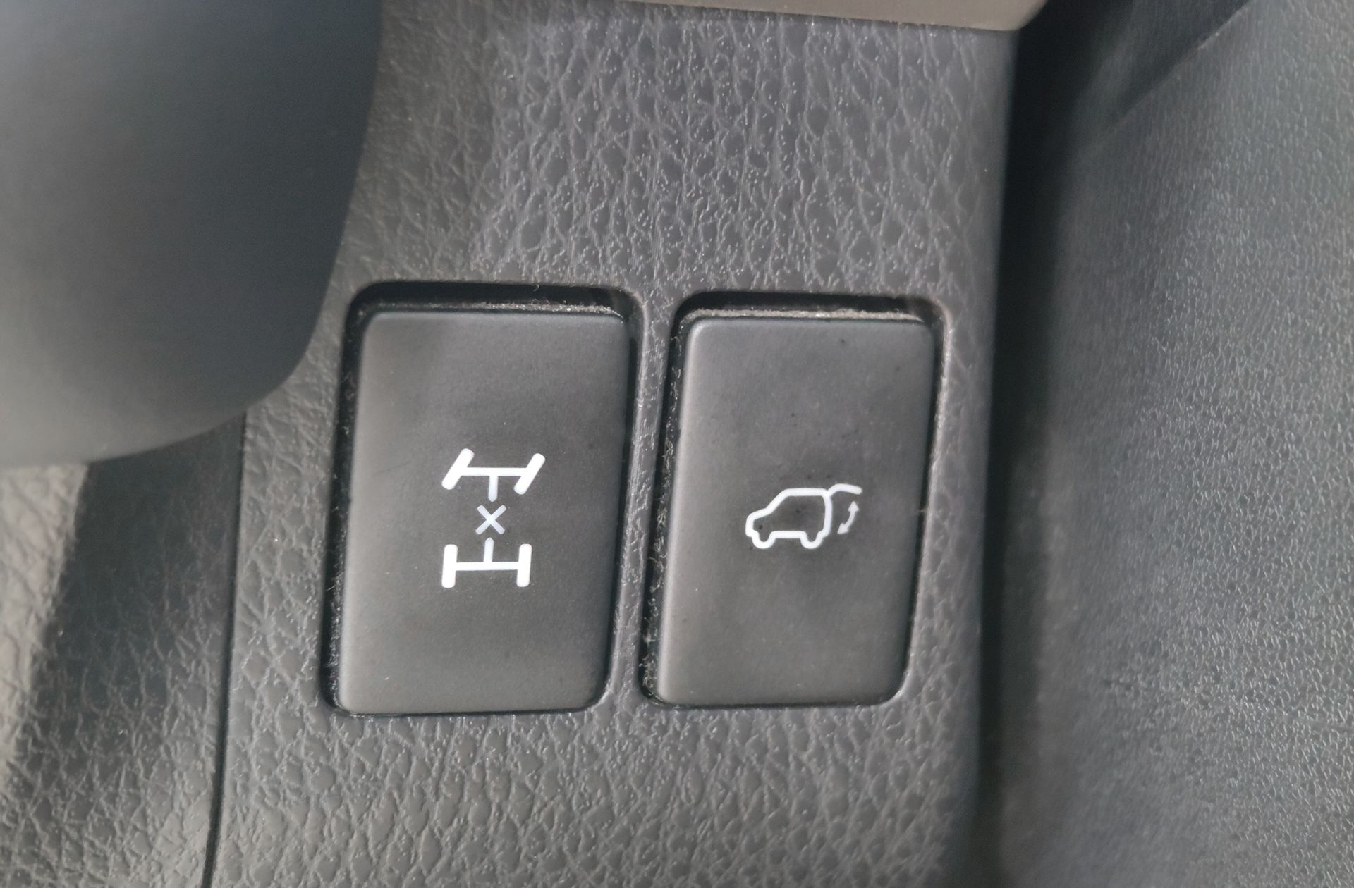 Toyota RAV4 150D Advance AWD - foto 28