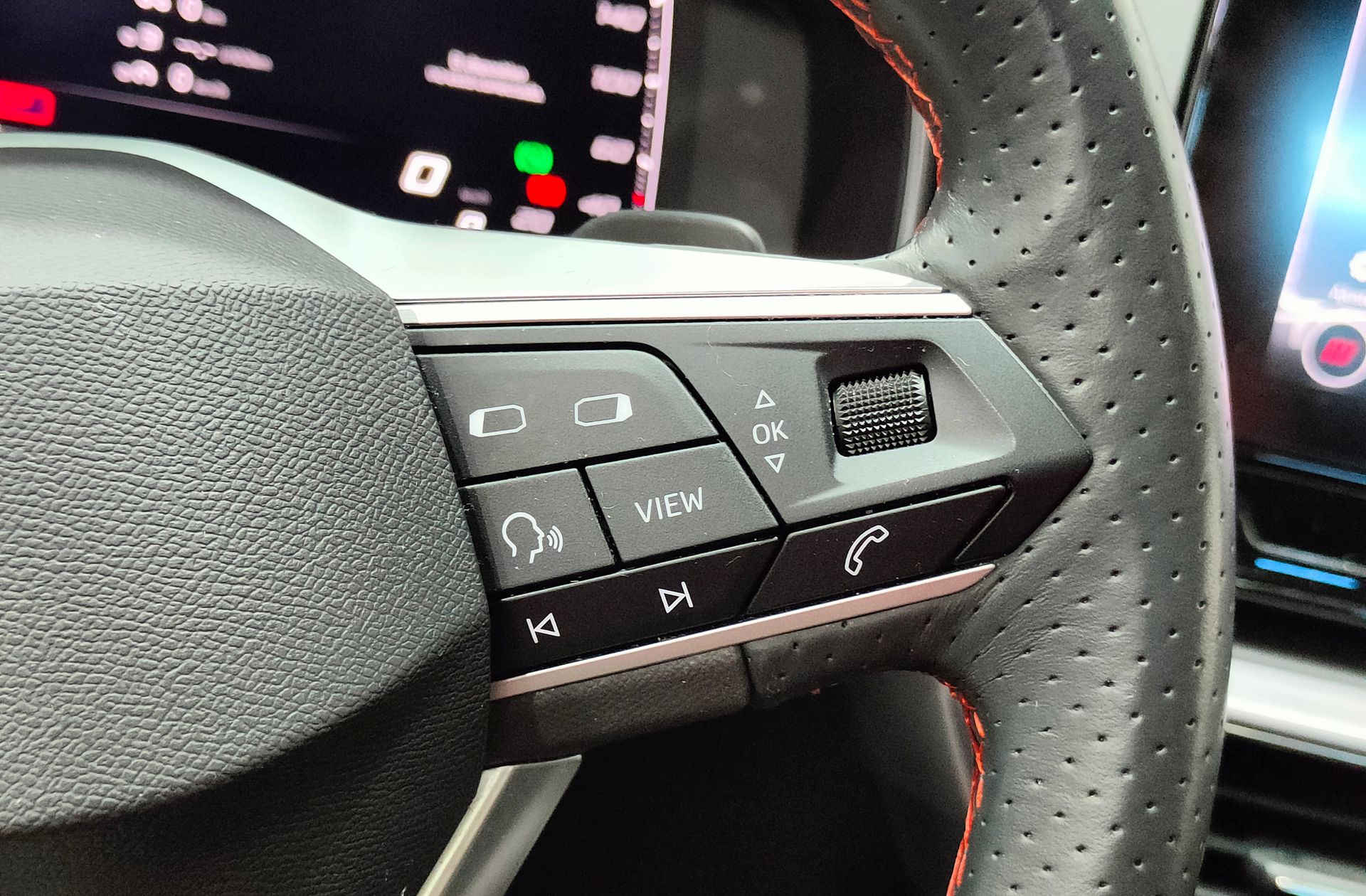 SEAT León 1.0 eTSI FR XL DSG - foto 30