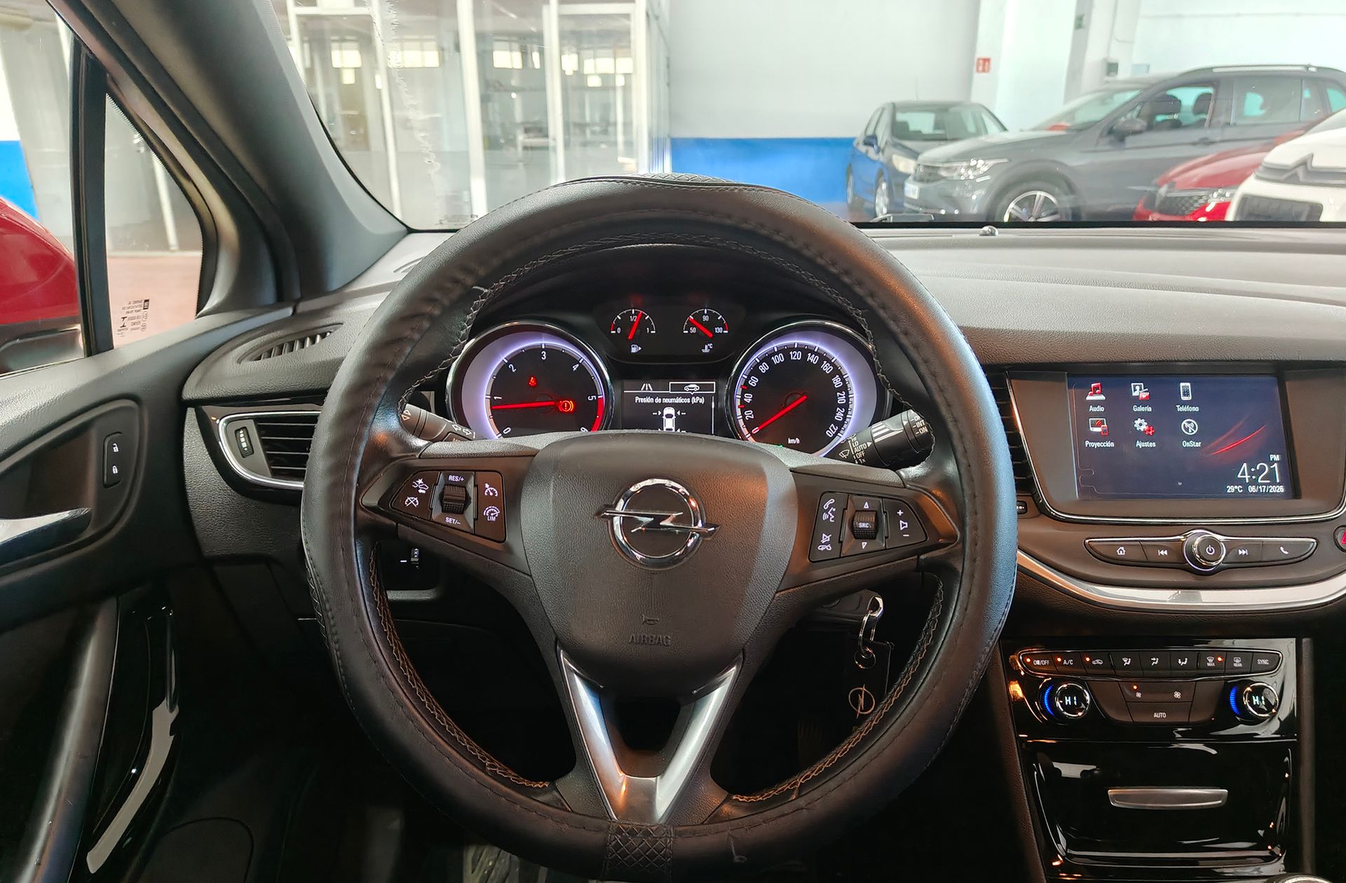 Opel Astra 1.6 CDTi Dynamic - foto 23