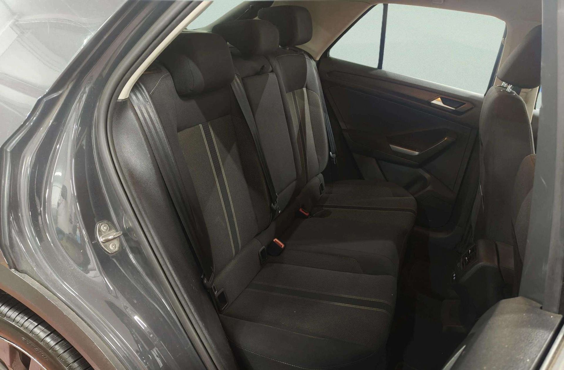 Volkswagen T-Roc Advance 1.0 TSI - foto 17
