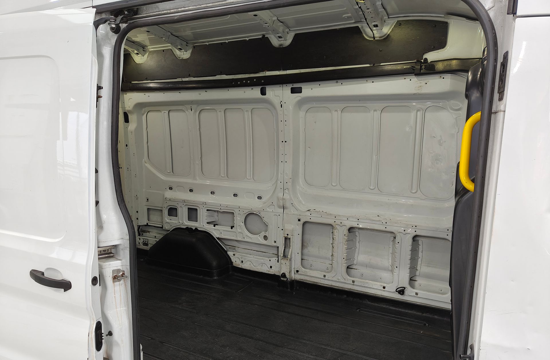 Ford Transit Furgon 350 L3H2 Trend Delantera - foto 12