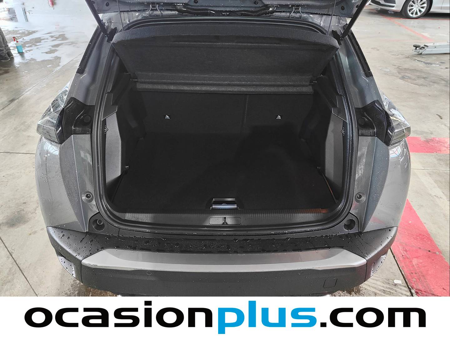 Foto Peugeot 2008 Peugeot 2008 Allure Hybrid eDCS6 (145 CV)