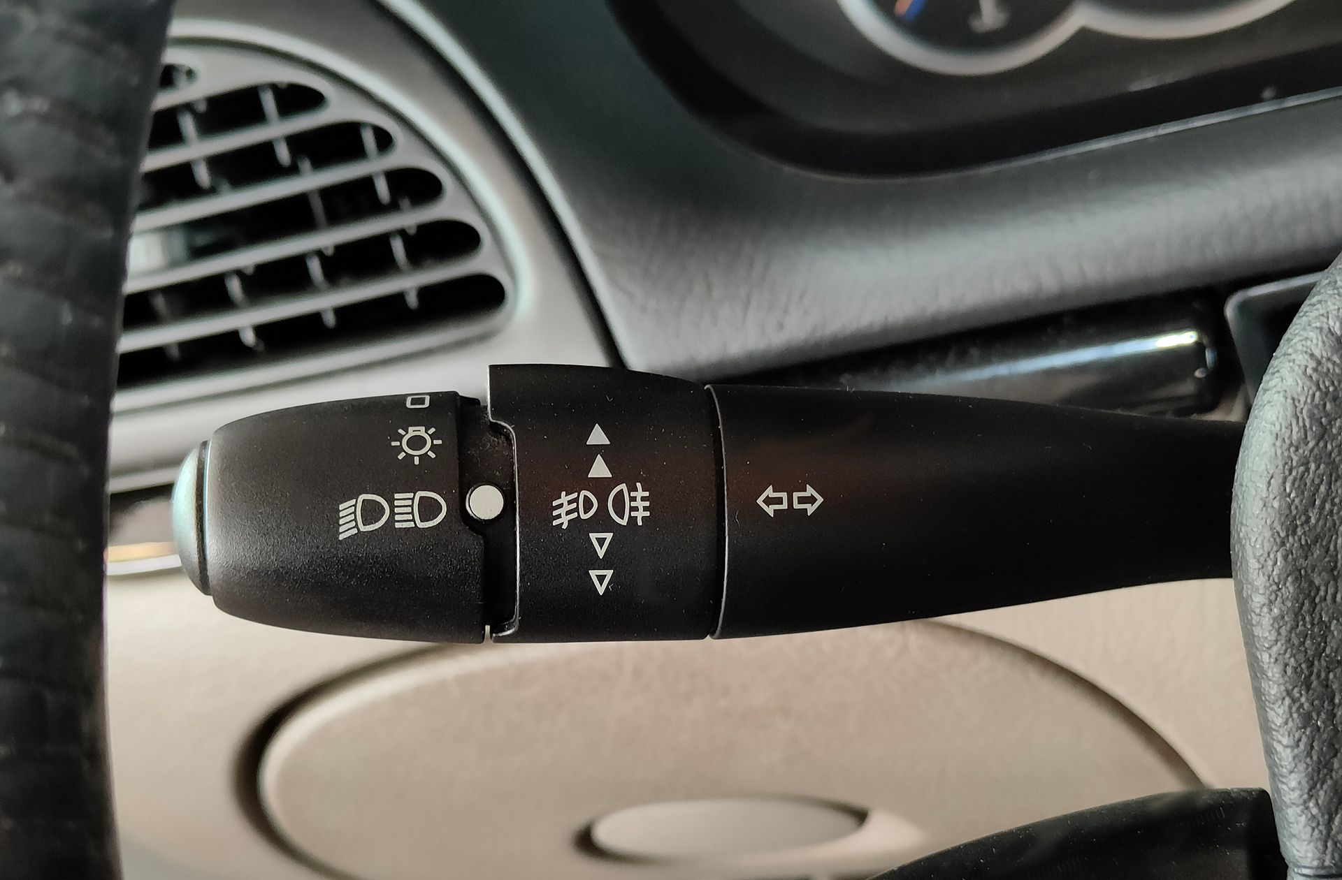 Citroën C5 1.6 HDi Premier - foto 18