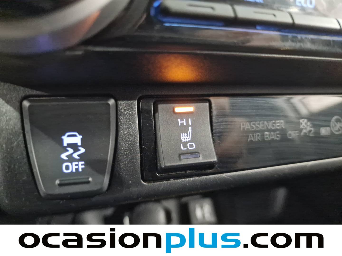 Equipamiento del Toyota Rav4 Toyota Rav4 2.5l hybrid Luxury 4WD (222 CV)