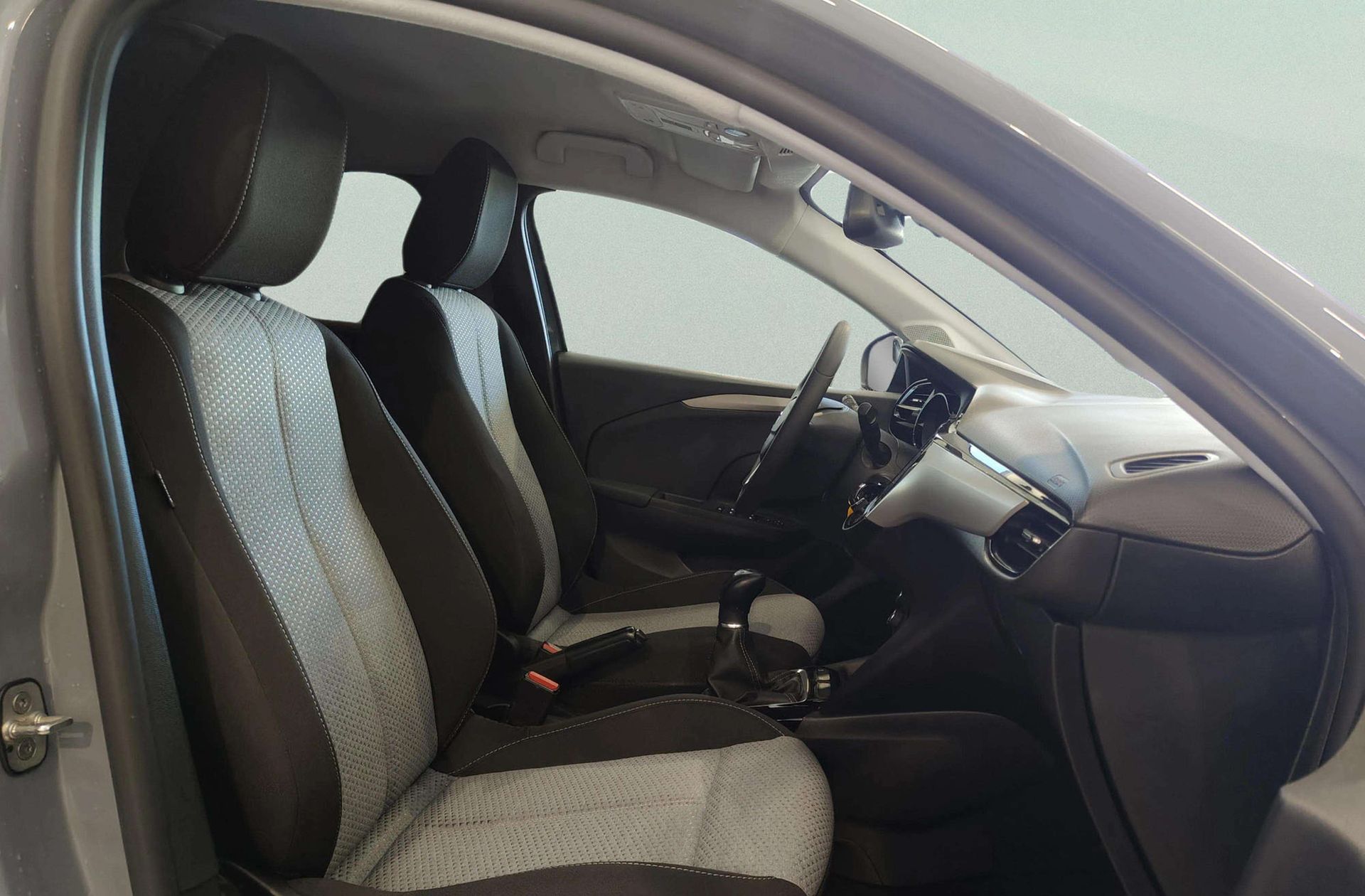 Opel Corsa 1.2 XEL Edition - foto 17
