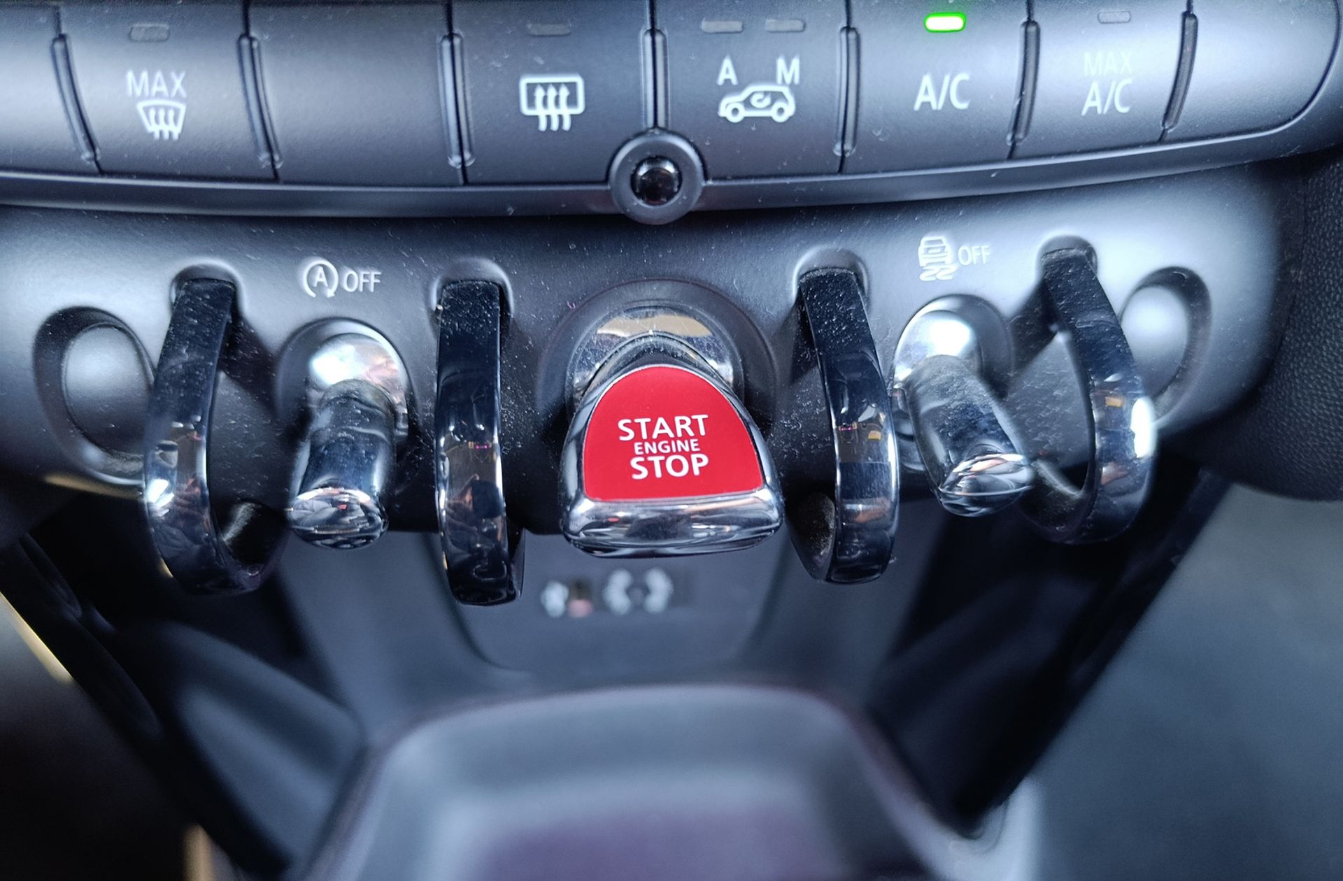 MINI Cooper SD - foto 28