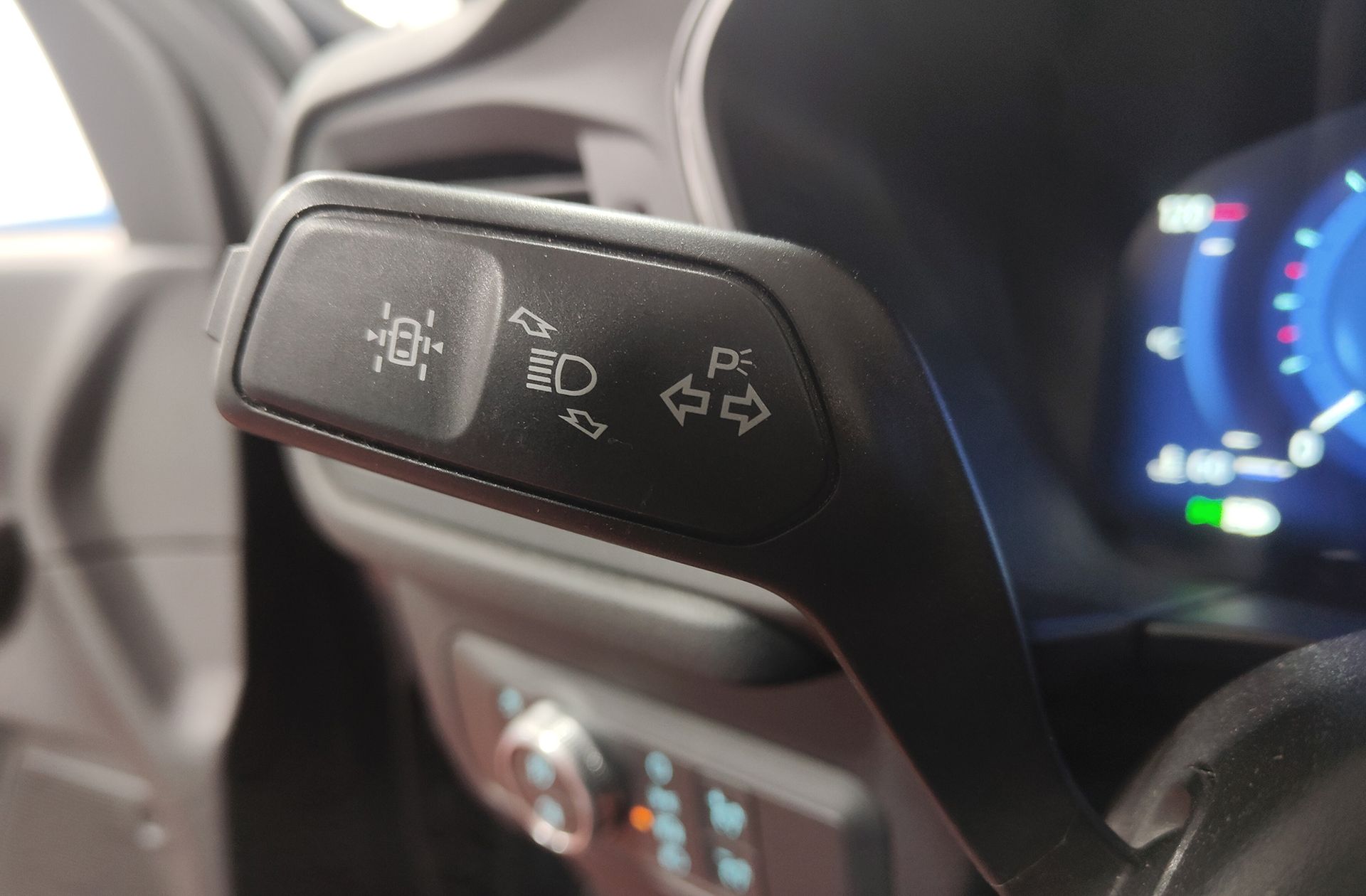 Ford Kuga 1.5 EcoBlue ST-Line - foto 26