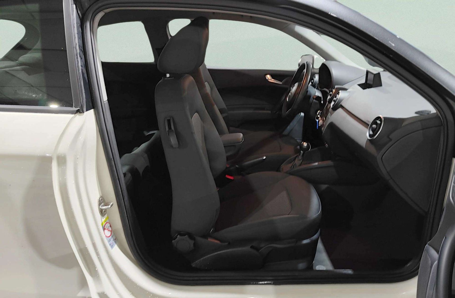 Audi A1 Attraction 1.6 TDI S tronic - foto 14