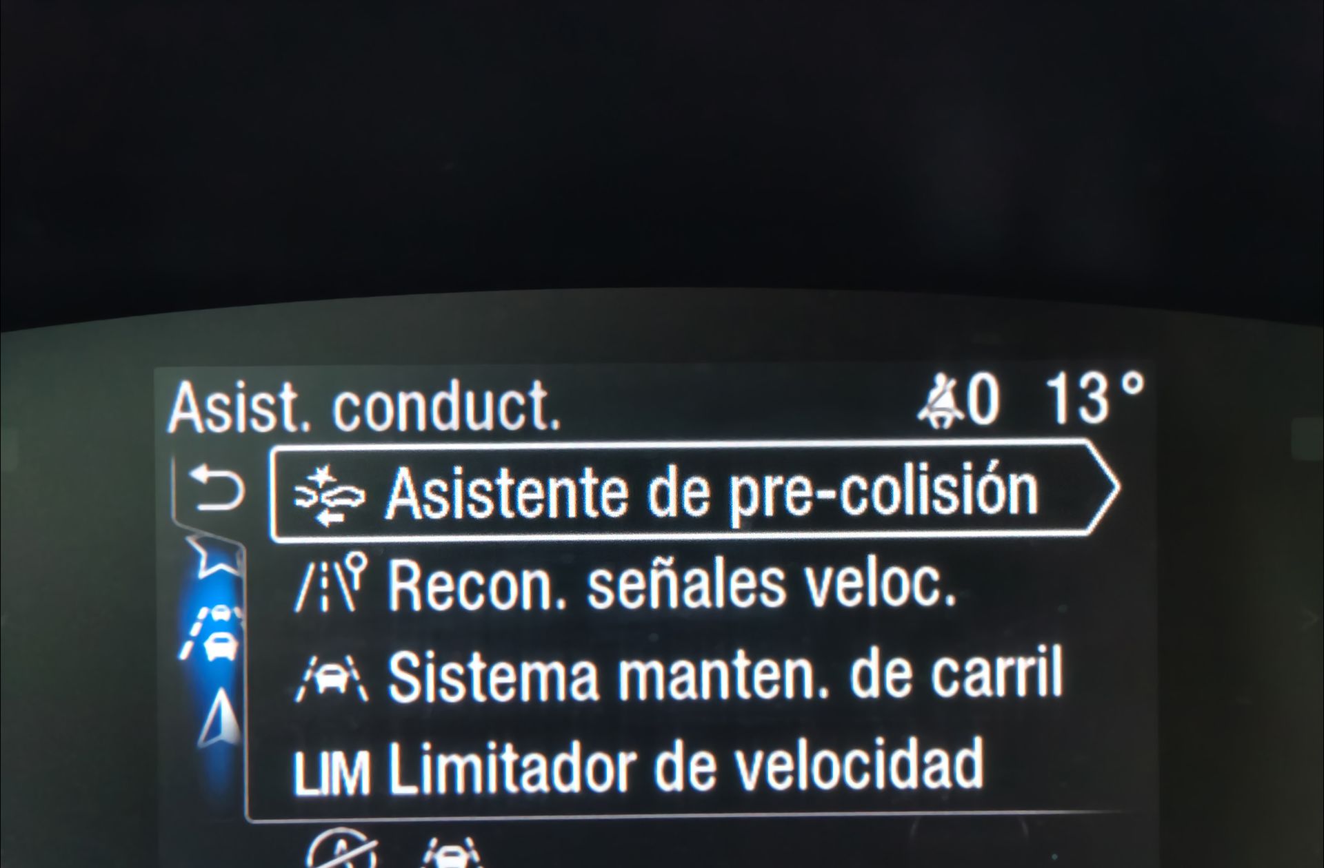 Ford Focus Sportbreak 2.0 EcoBlue Titanium - foto 14