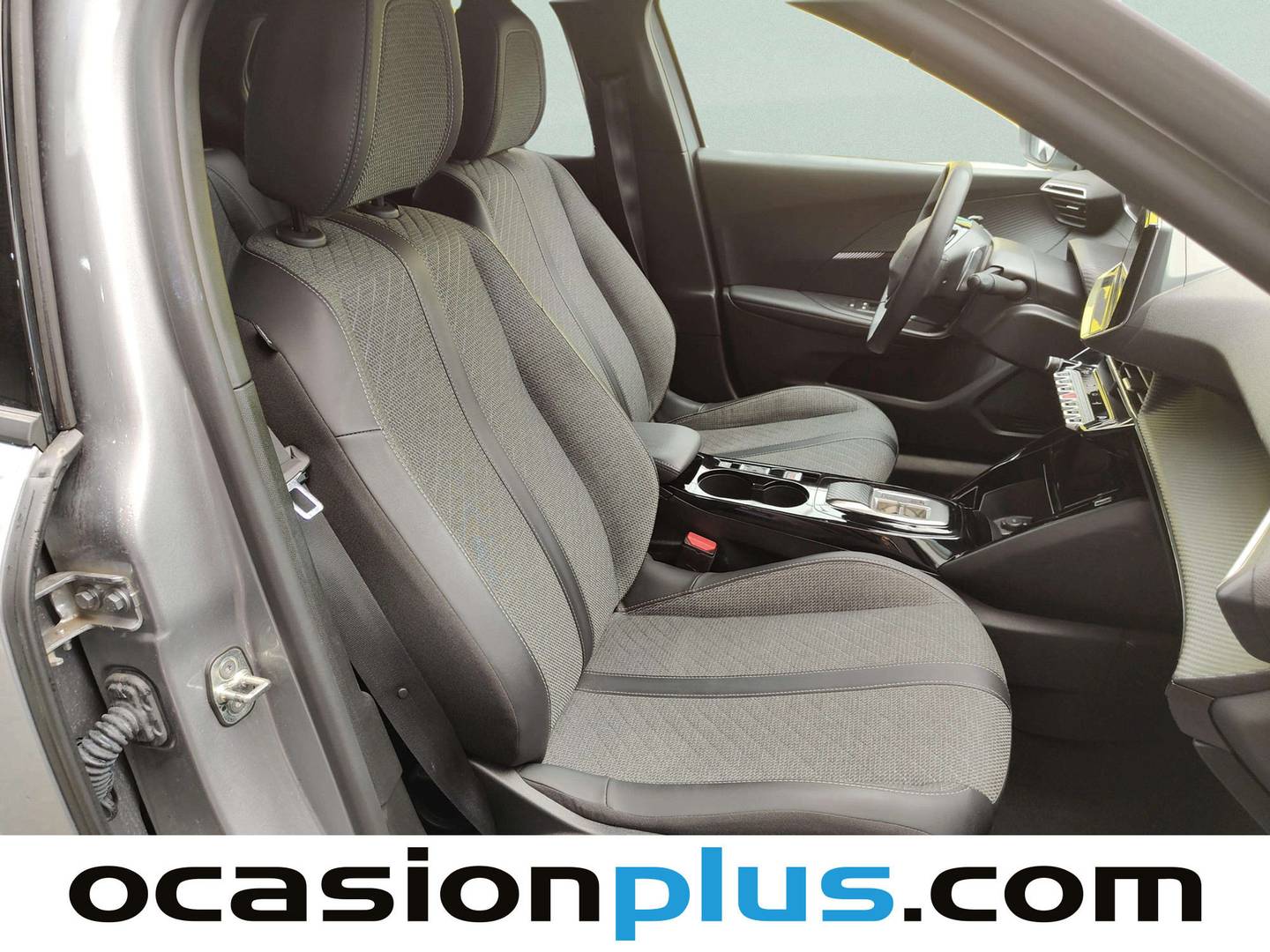Peugeot 2008 Peugeot 2008 Allure Hybrid eDCS6  (145 CV) automático
