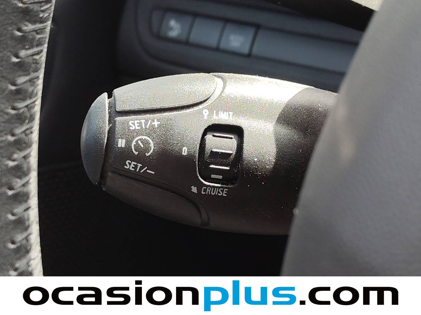 Acabados Peugeot 208 Peugeot 208 PureTech Signature (82 CV)
