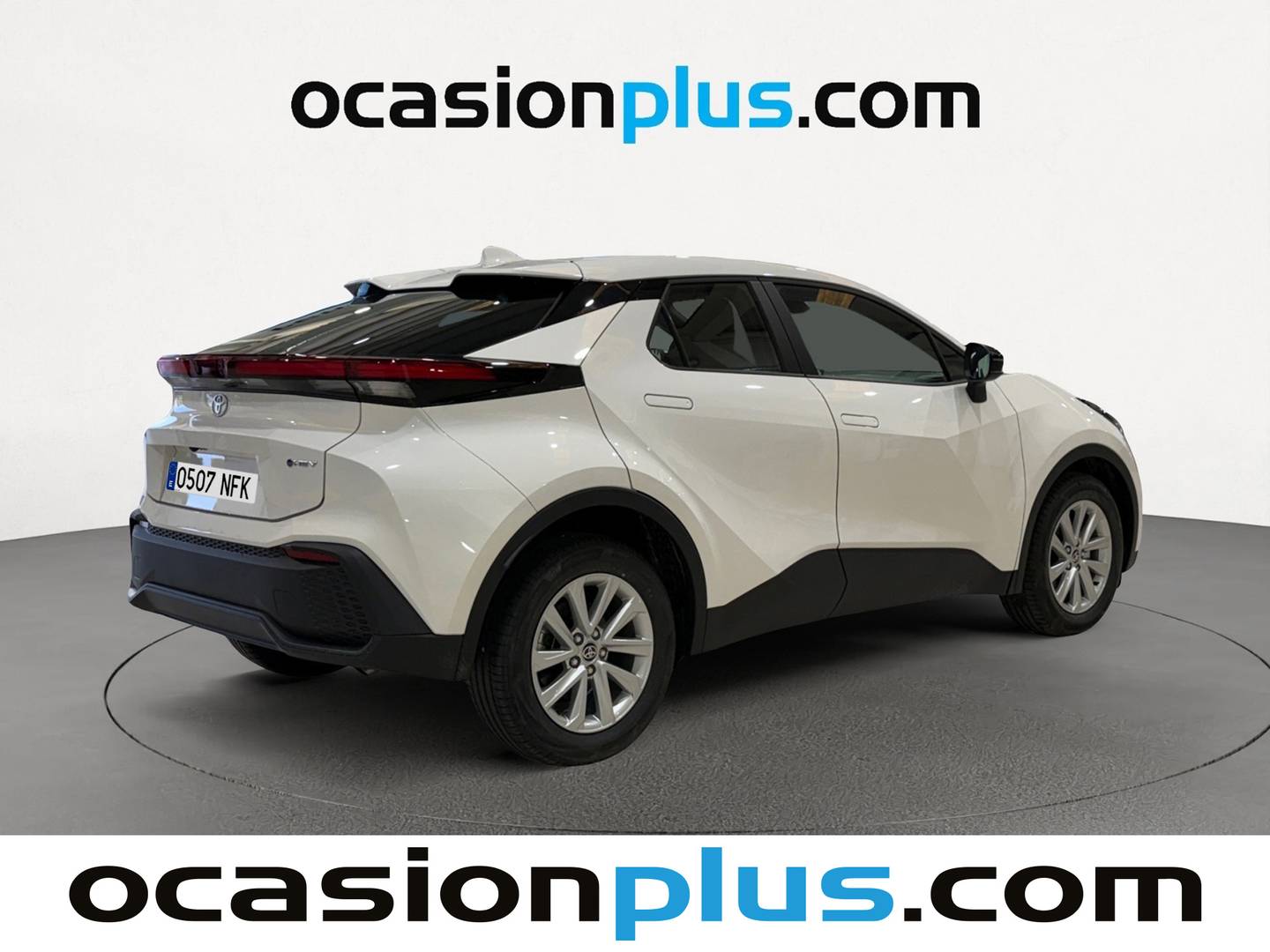 Foto trasera Toyota C-HR Toyota C-HR 1.8 140H Active (140 CV) derecha