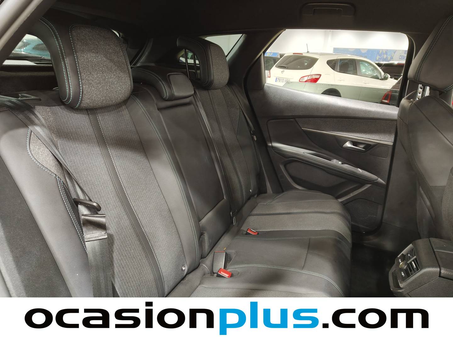 Foto Peugeot 3008 Hybrid Peugeot 3008 Hybrid 300 Allure Pack e-EAT8 (300 CV)