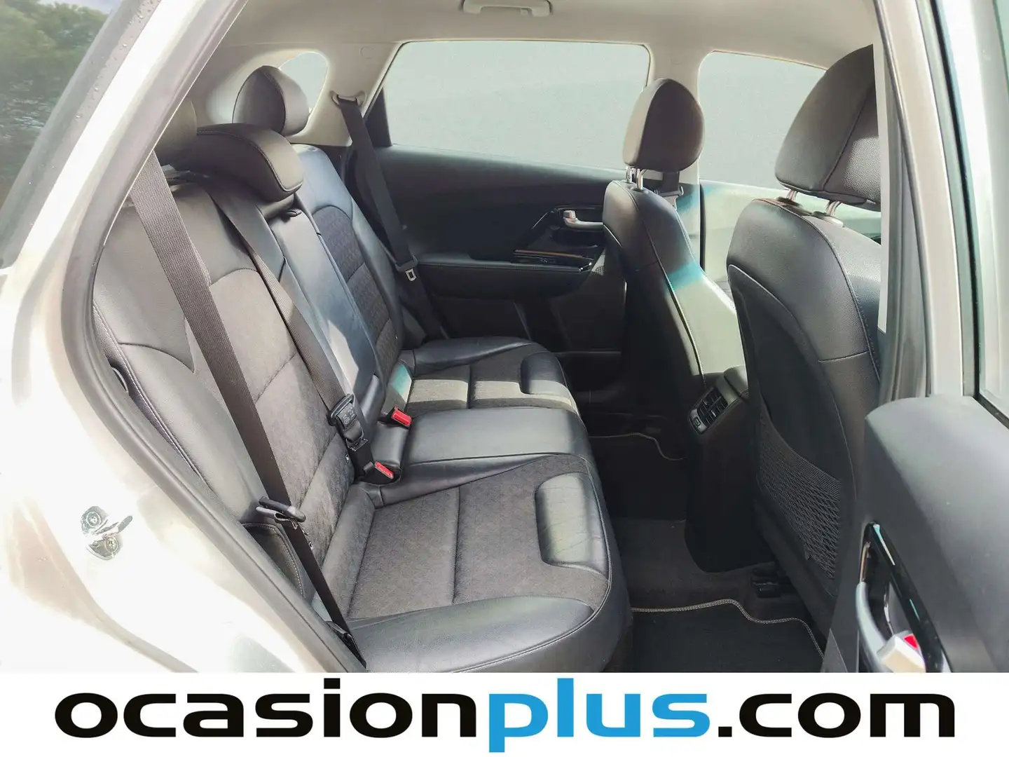 Foto KIA Niro Kia Niro 1.6 GDi PHEV Drive (141 CV)