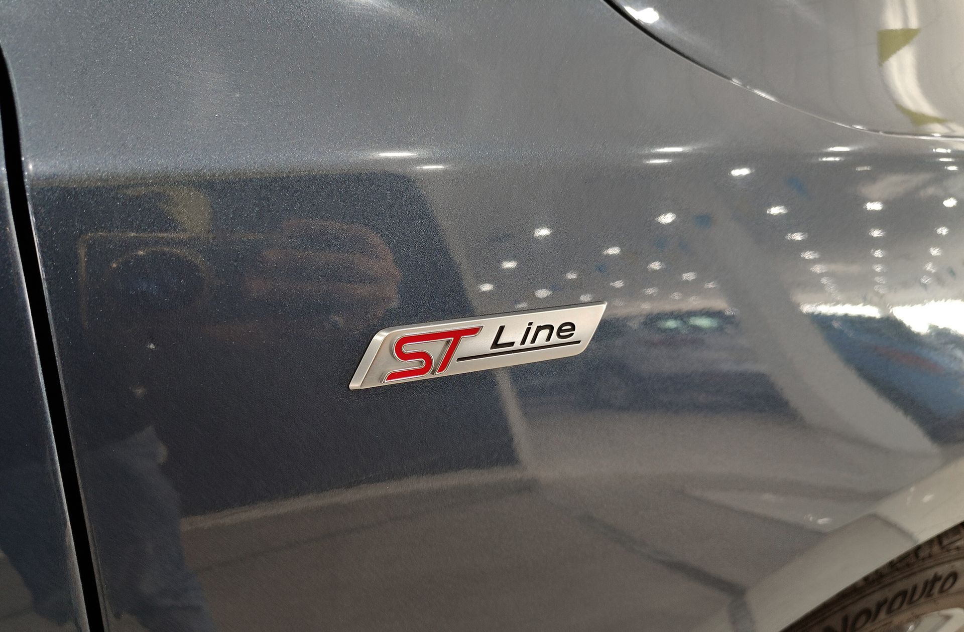 Ford Focus 1.0 EcoBoost MHEV ST-Line - foto 5
