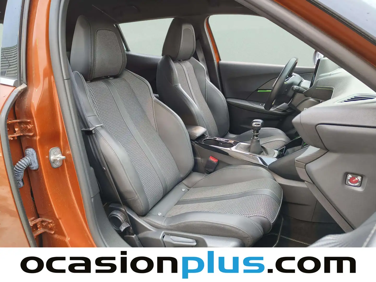 Foto Peugeot 2008 Peugeot 2008 PureTech 130 S&S GT (130 CV)