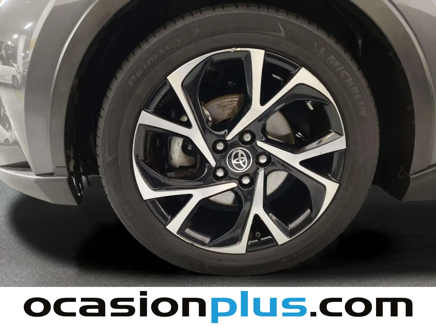 Foto Toyota C-HR Toyota C-HR 1.8 125H Advance (122 CV)