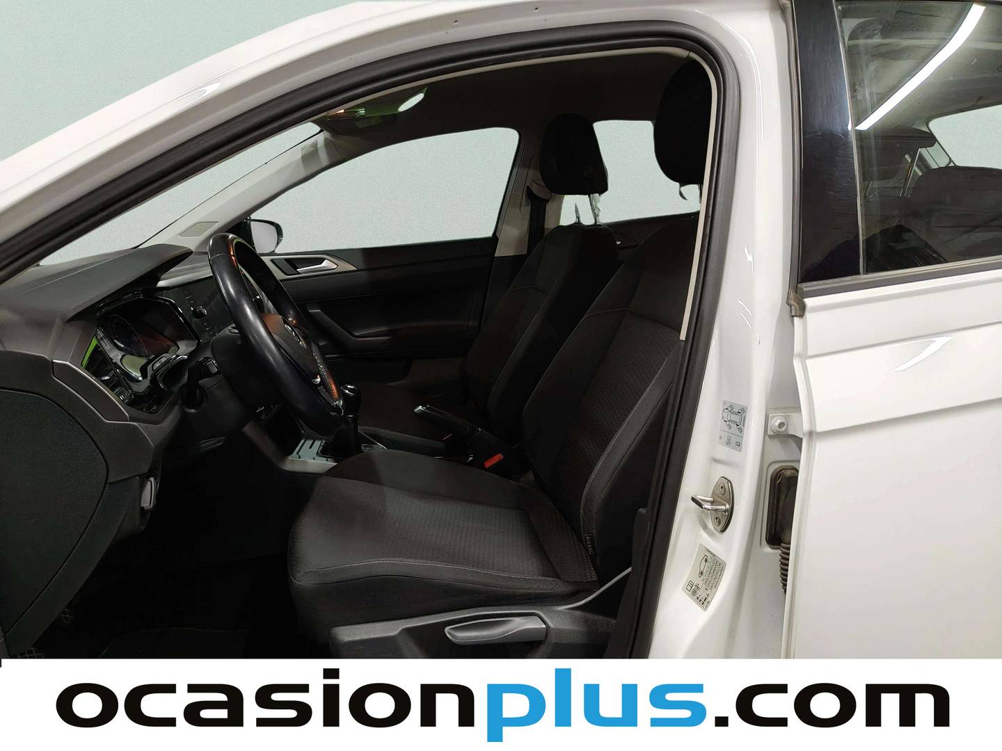 Foto asientos delanteros Volkswagen Polo Volkswagen Polo Advance 1.0 TSI (95 CV)