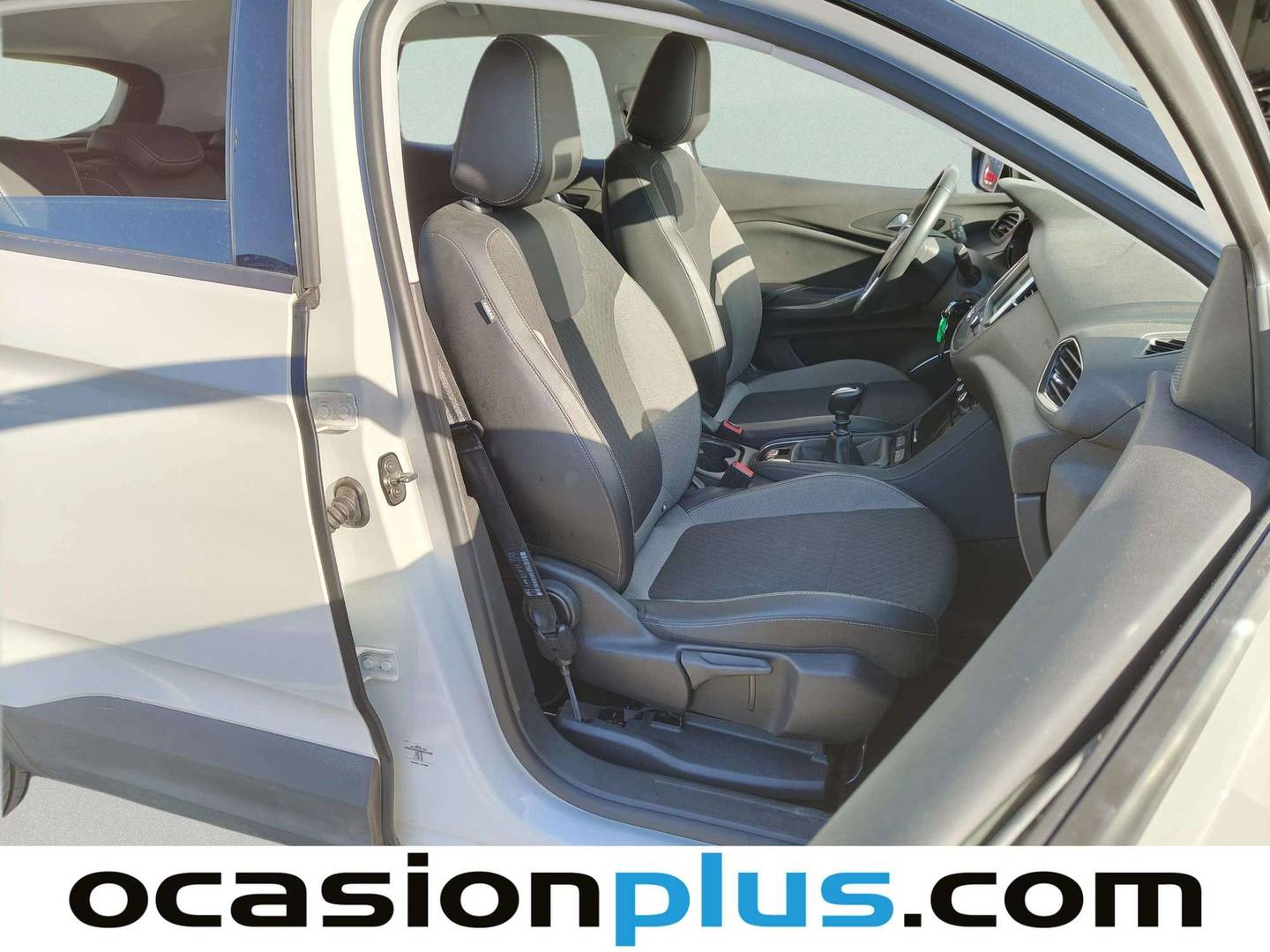 Foto Opel Grandland X Opel Grandland X 1.2 Turbo S&S Design Line (130 CV)