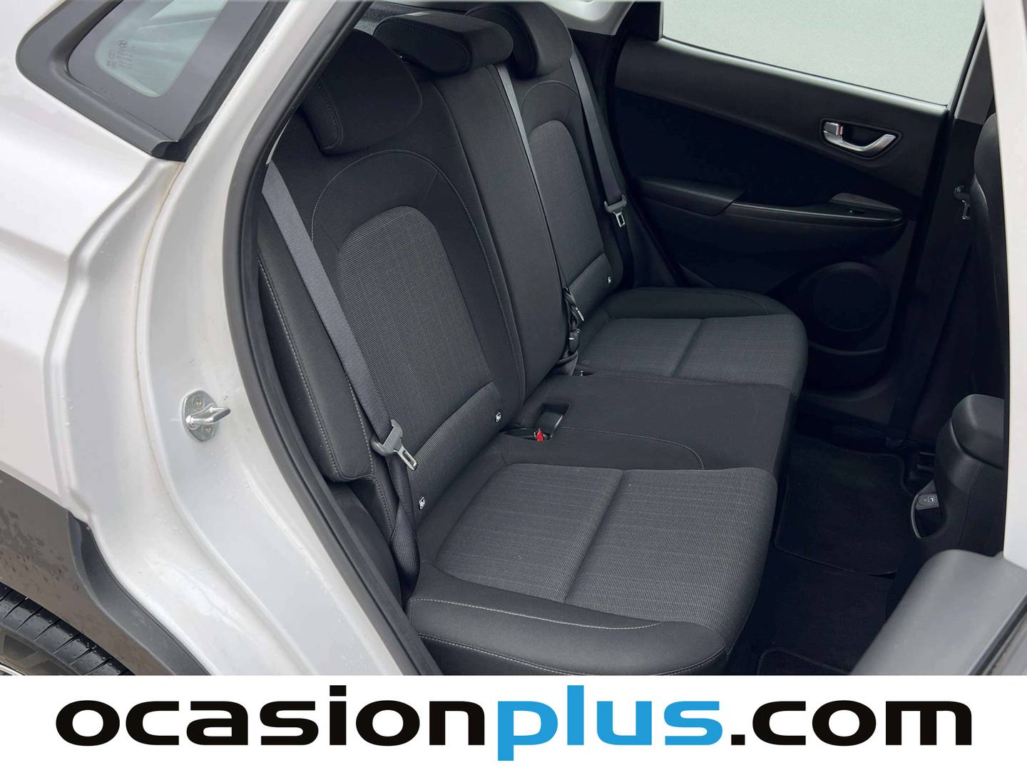 Foto Hyundai Kona Hyundai Kona 1.6 GDI HEV Maxx DCT (141 CV)