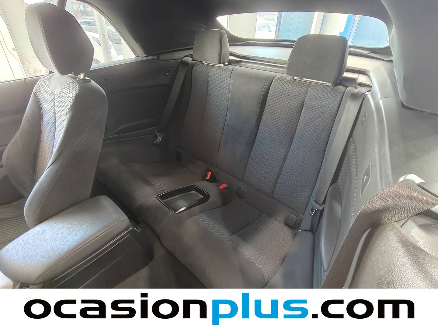 Foto asientos traseros BMW Serie 2 BMW Serie 2 220i Cabrio (184 CV) Pack M