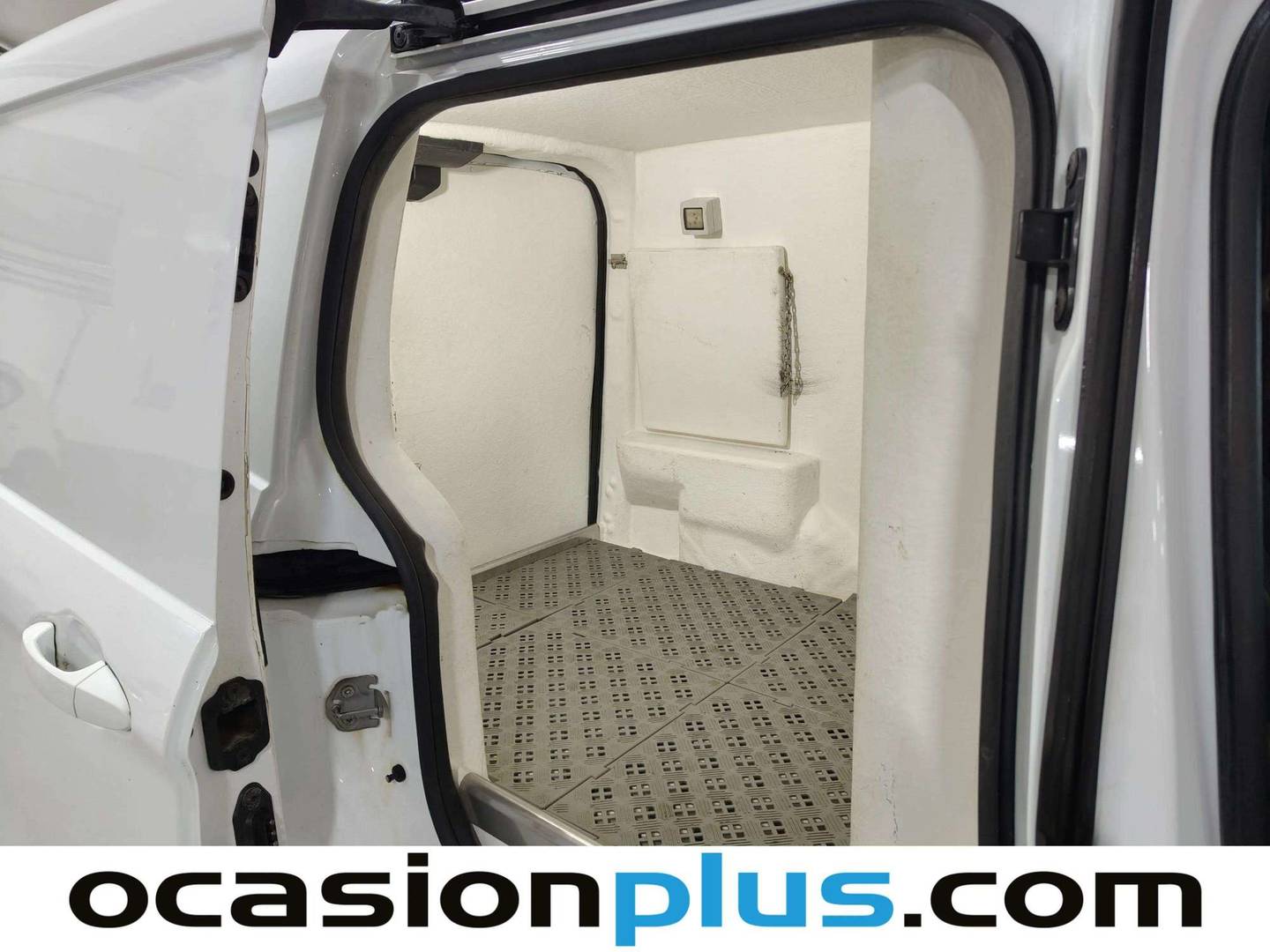 Ford Transit Courier Ford Transit Courier 1.6 TDCI Ambiente (95 CV) Isotermo al mejor precio