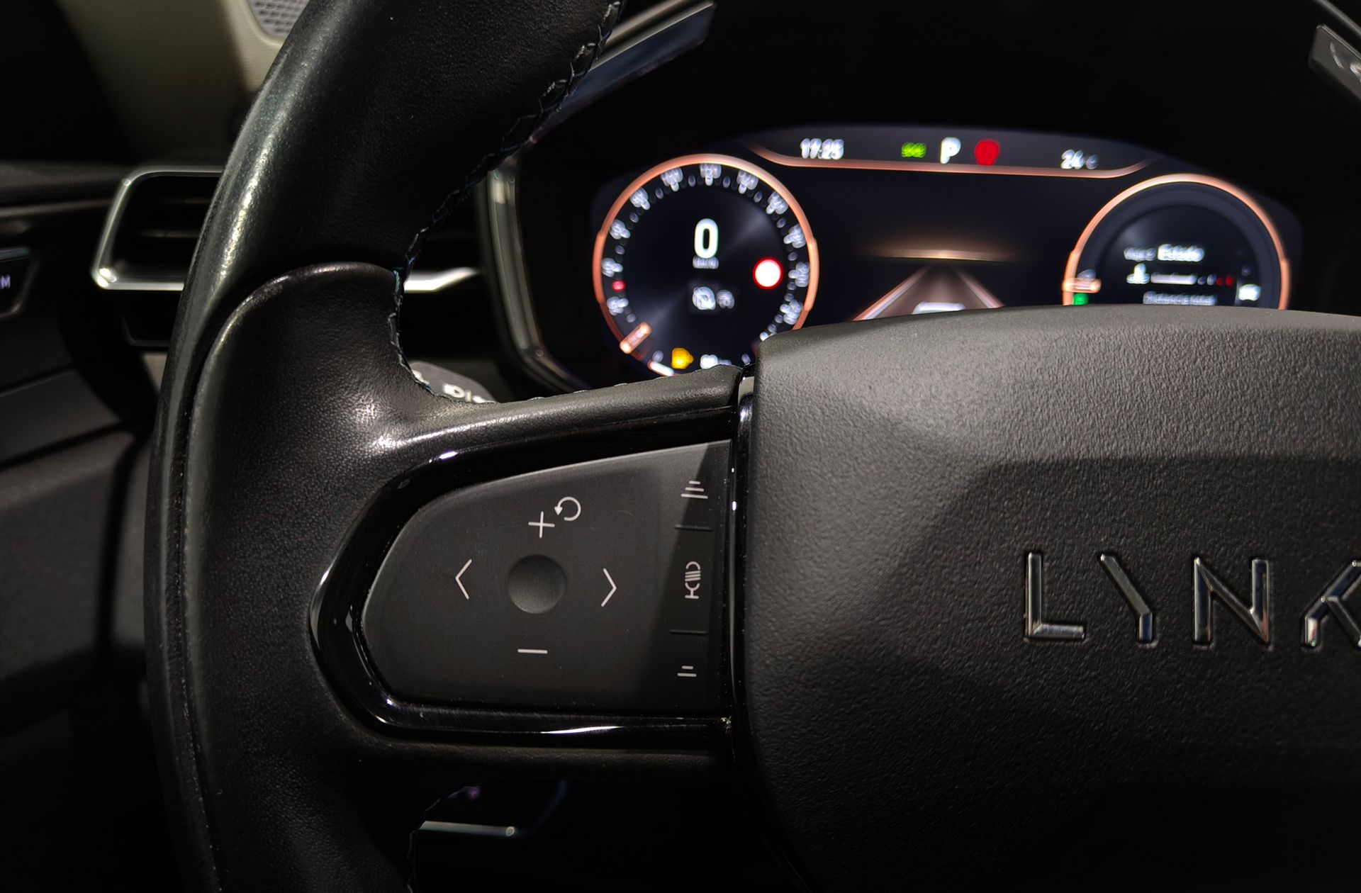 Lynk & Co 01 1.5 PHEV - foto 34