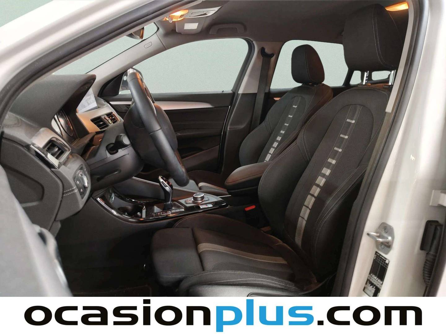 Foto asientos delanteros BMW X2 BMW X2 sDrive18d Business (150 CV)