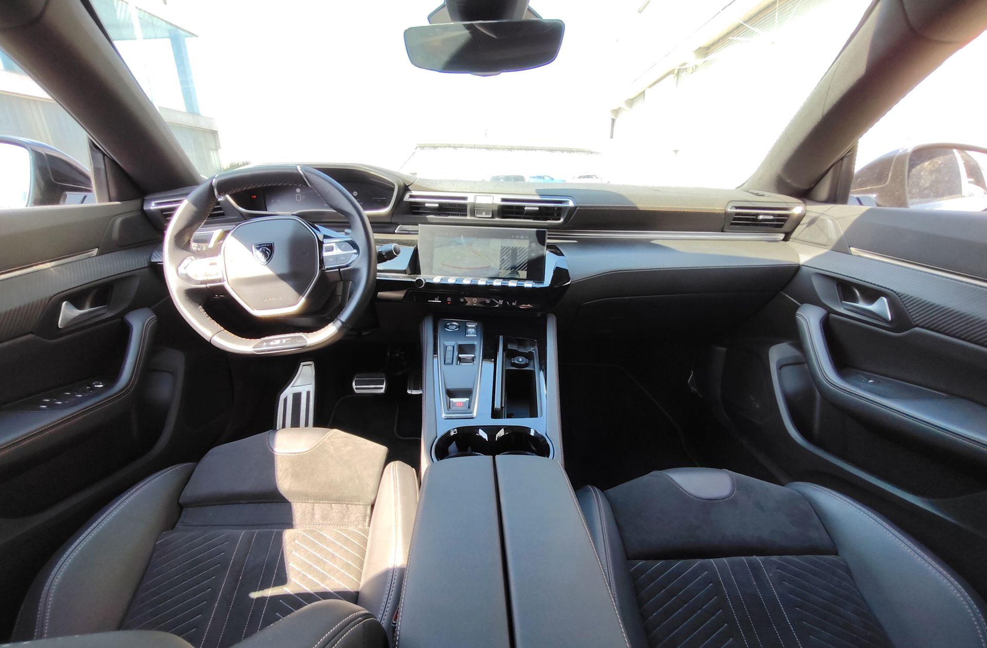 Peugeot 508 SW BlueHDi 130 GT EAT8 - foto 8