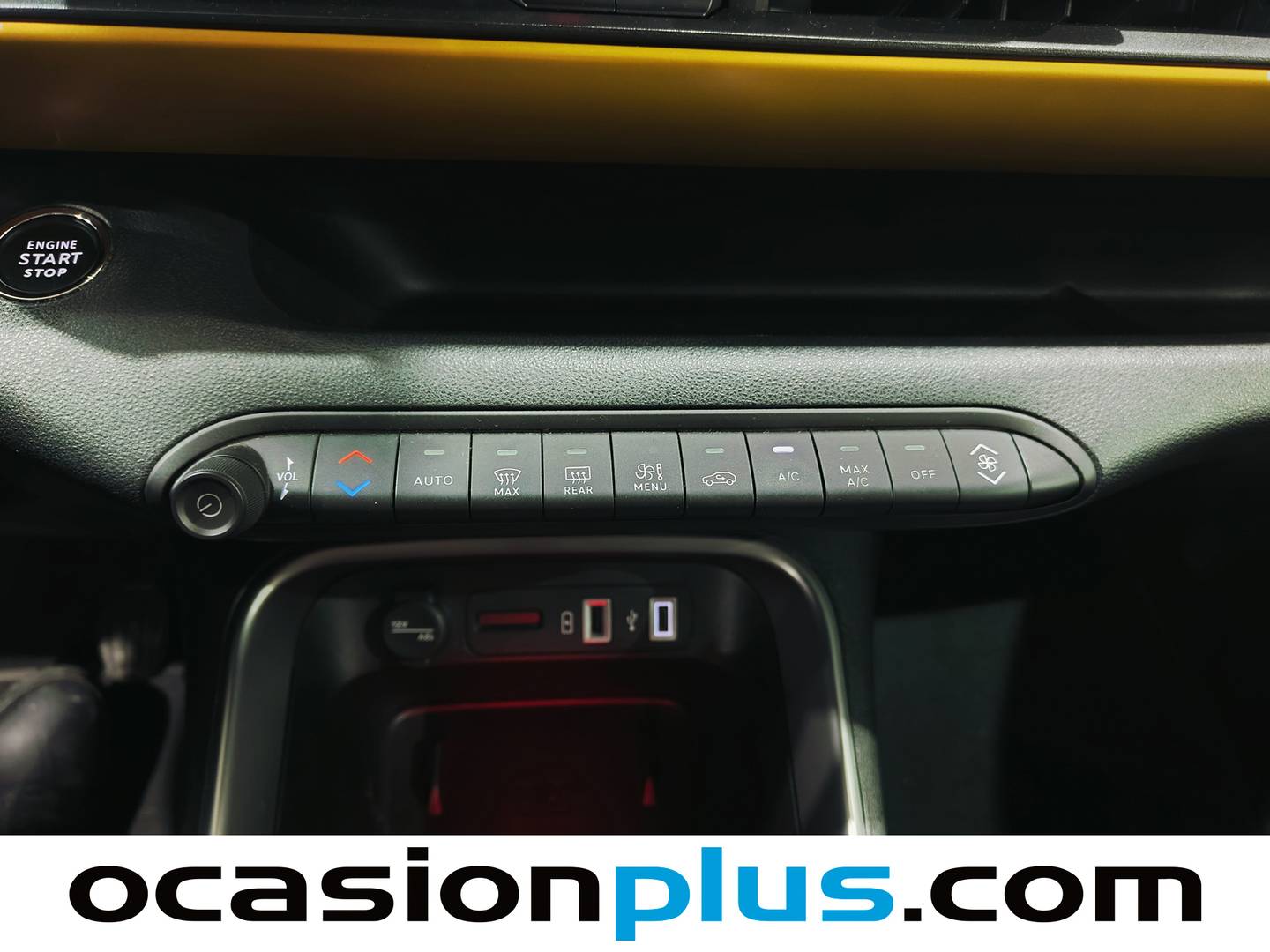 Foto Jeep Avenger Jeep Avenger 1.2 G Summit (100 CV)